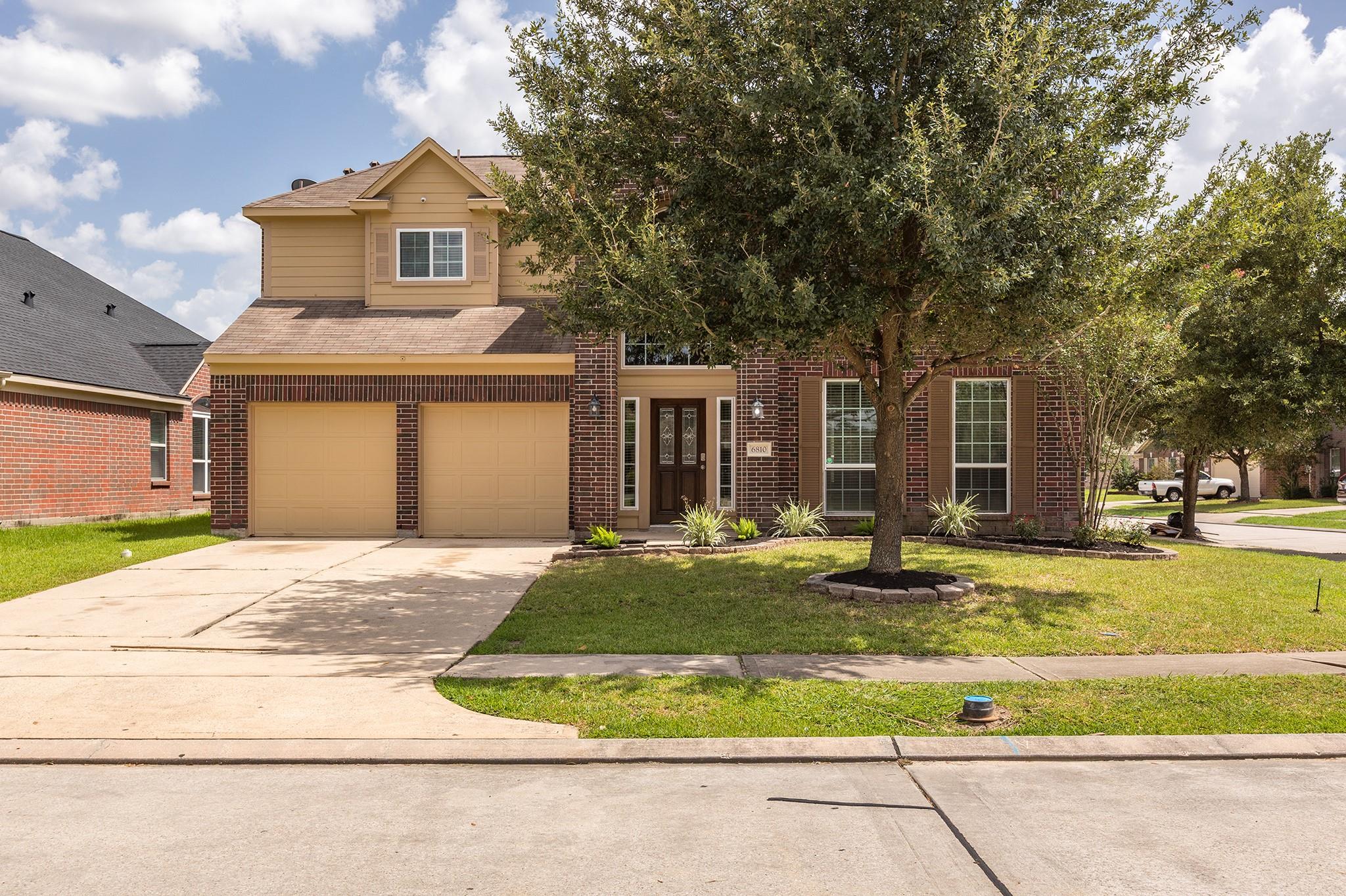 6810 Oaken Gate Way — photo