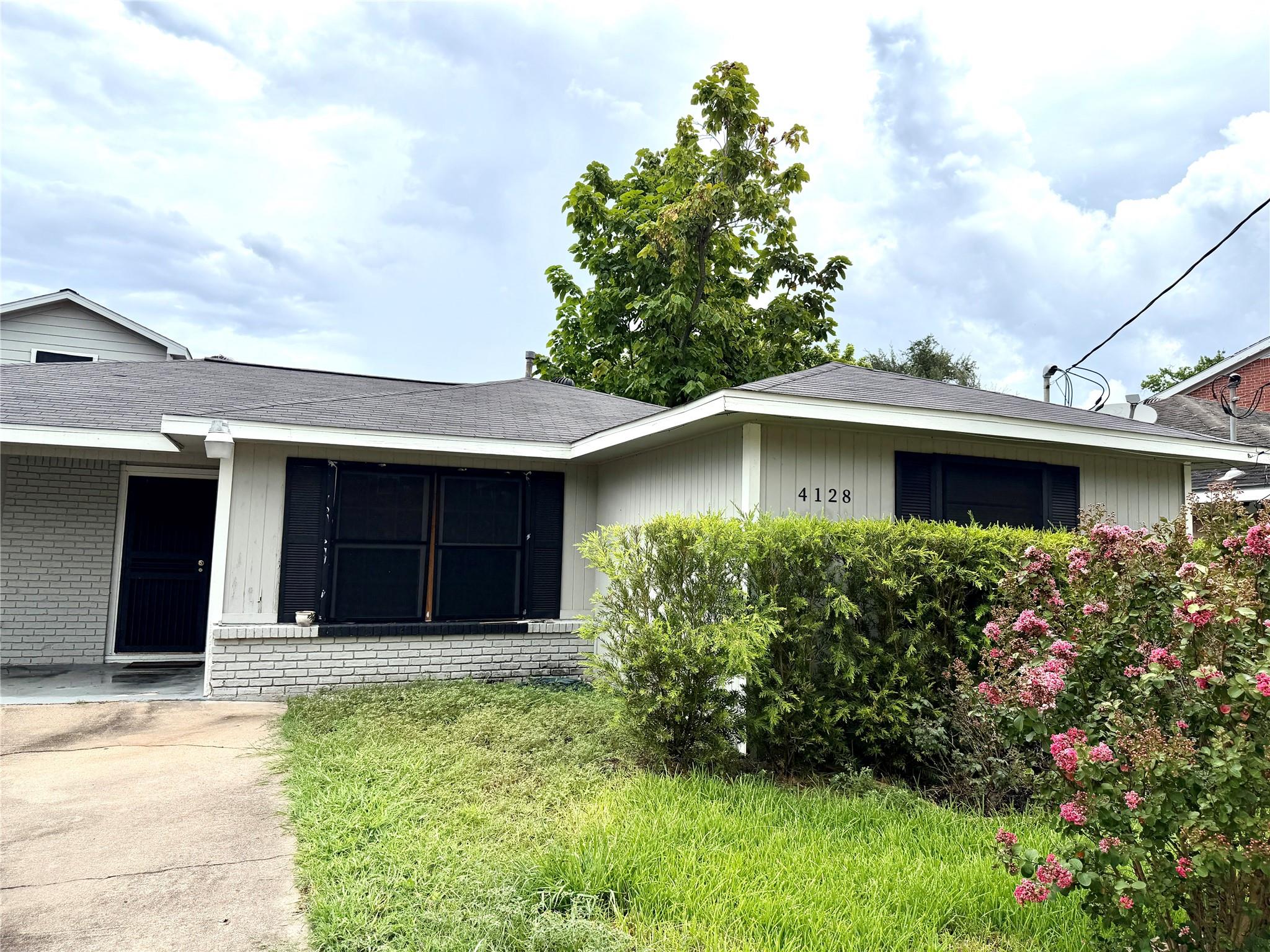 4128 Bissonnet Street — photo