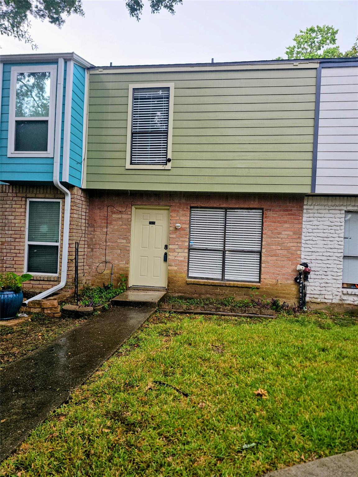 2425 Miramar Court #2425 — photo