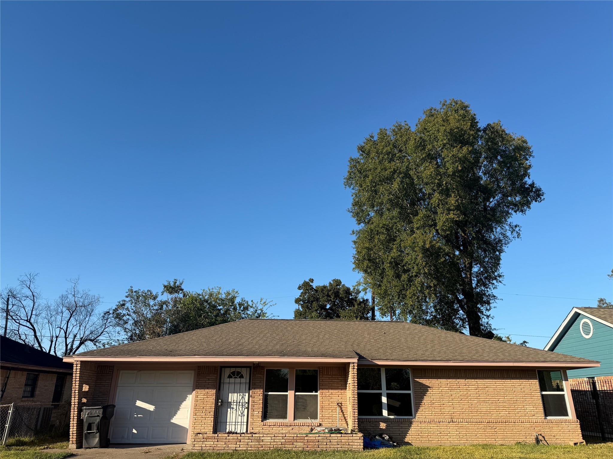 9331 Laura Koppe Road — photo
