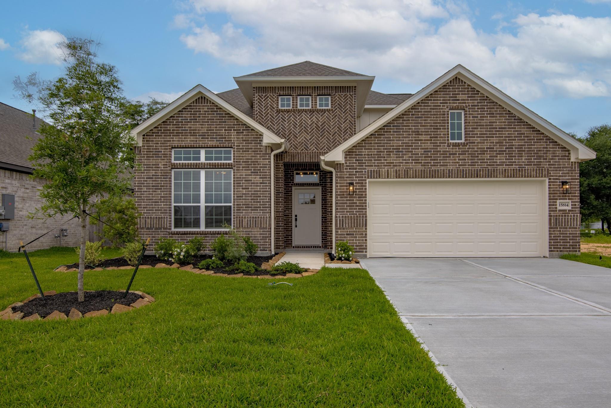 15803 Sugar Maple Lane — photo