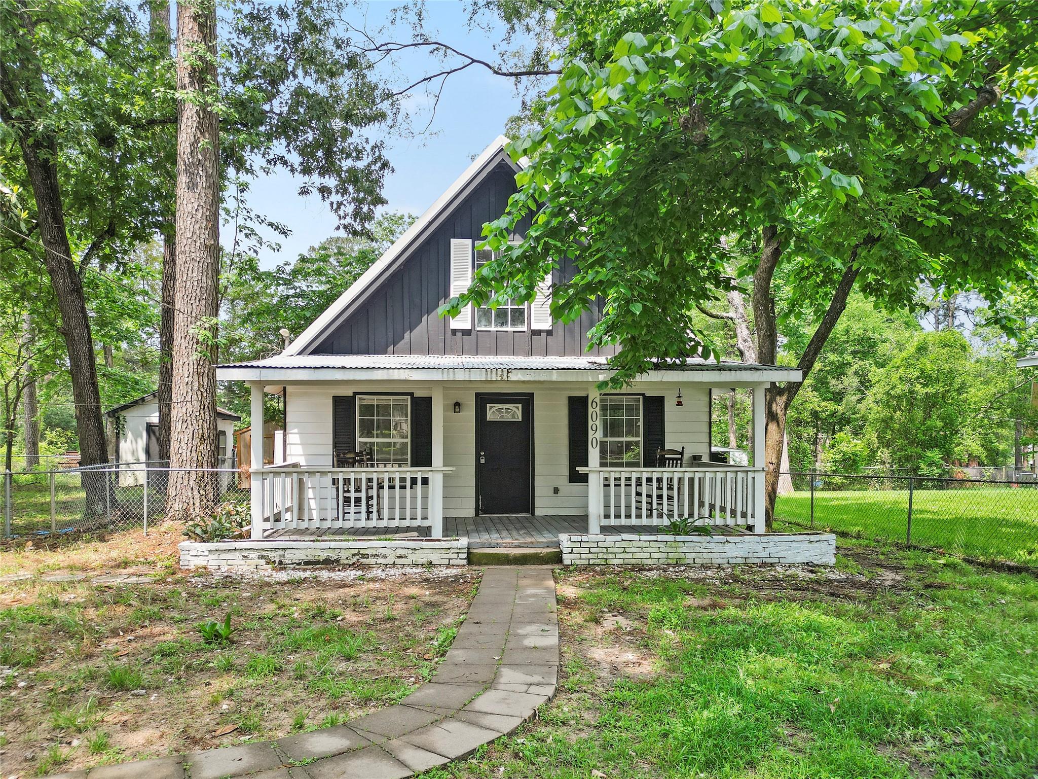 6090 Skylane Drive — photo