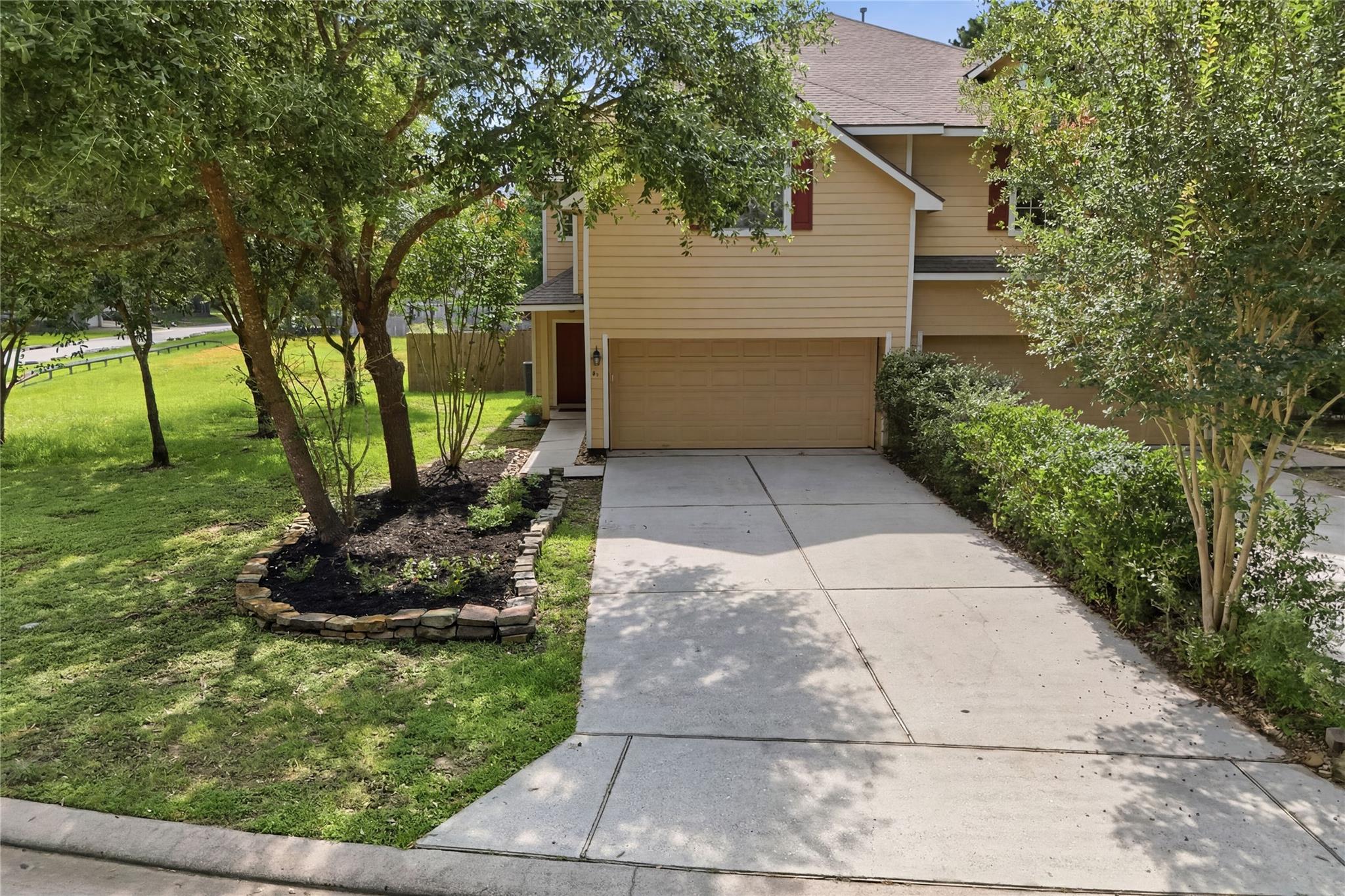 51 E Stedhill Loop, The Woodlands, TX 77384 — photo 2