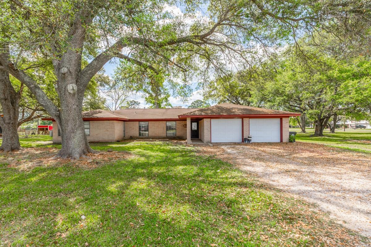 15838 Phend Road — photo