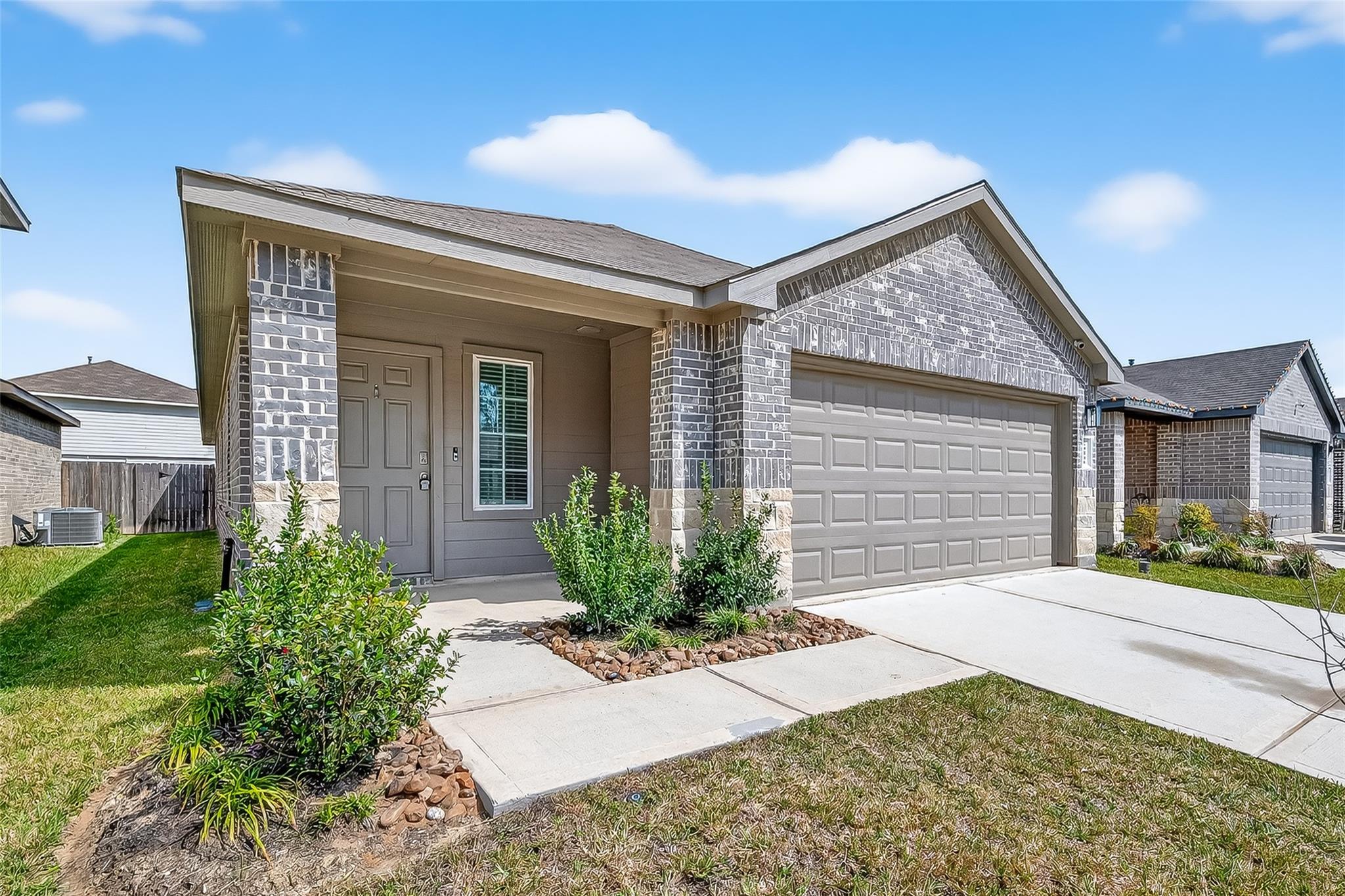 24046 Kentwood Springs Drive — photo