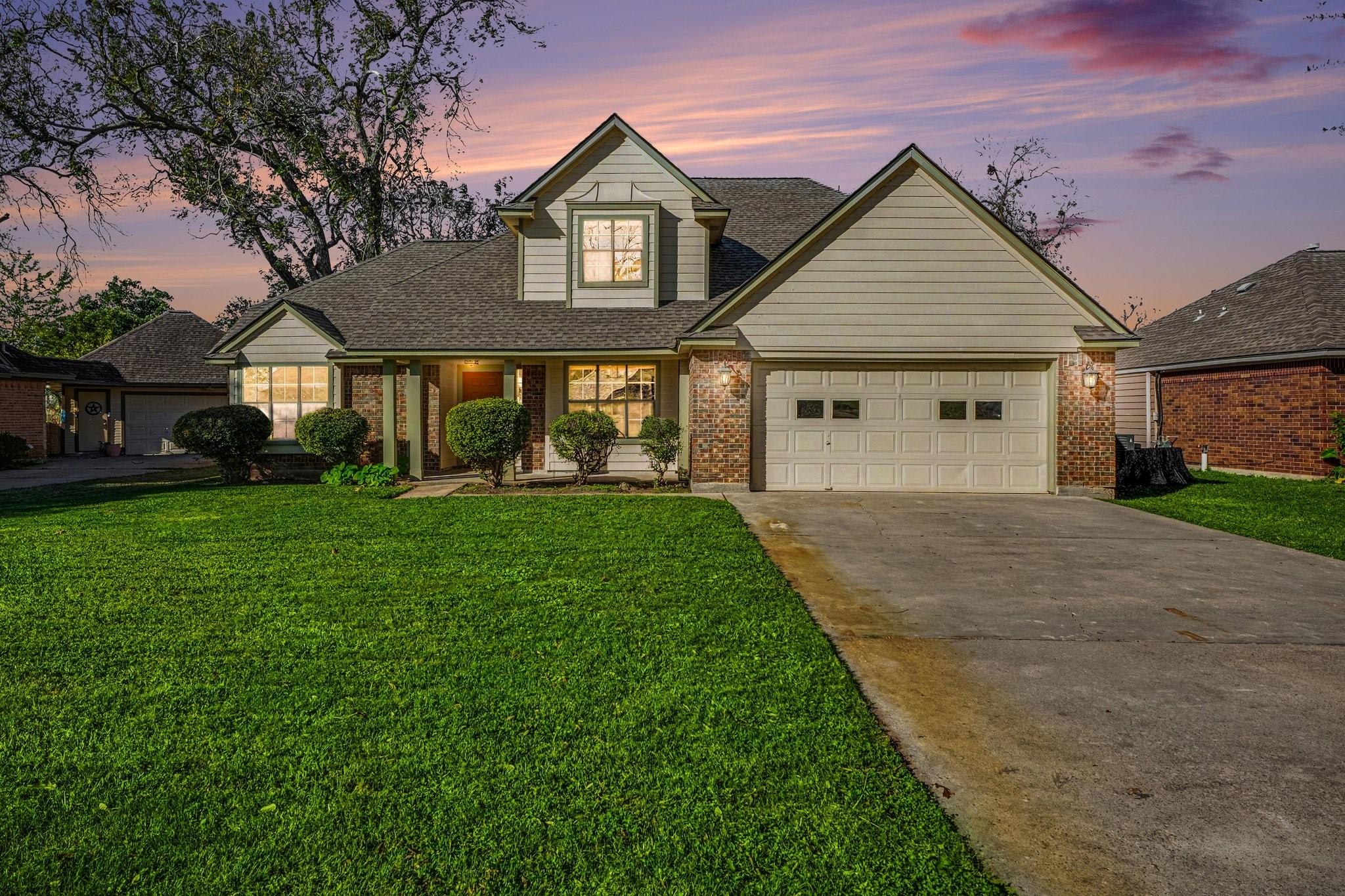 107 Sandalwood Drive — photo