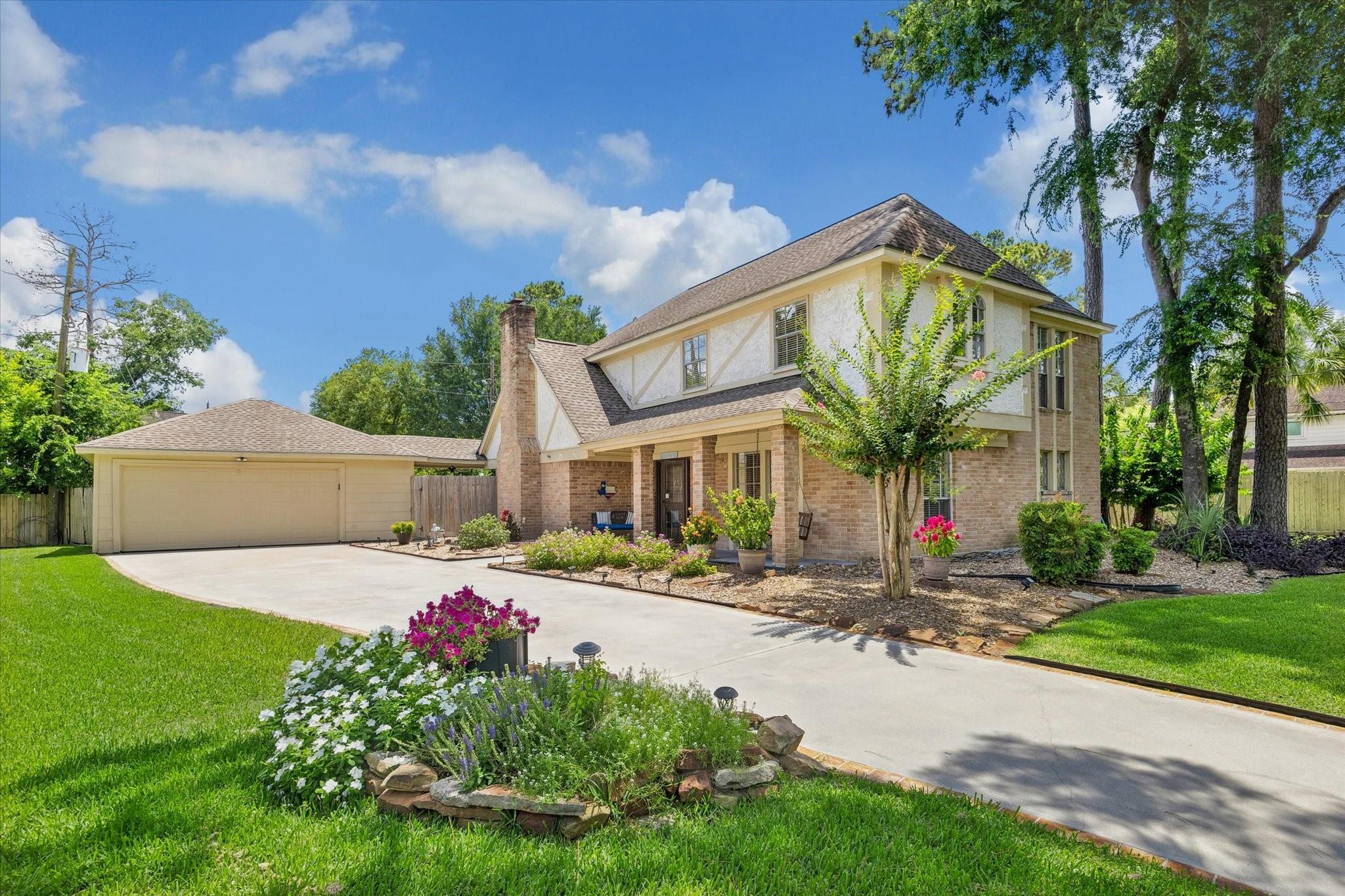 5327 Lacreek Lane — photo