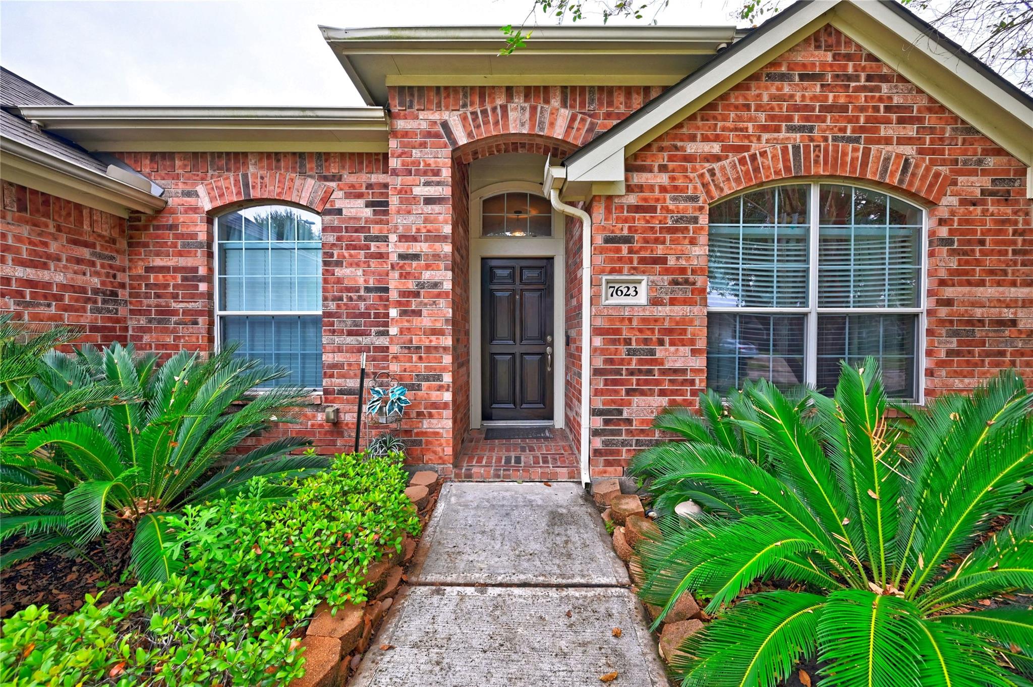 7623 Golden Thistle Lane — photo