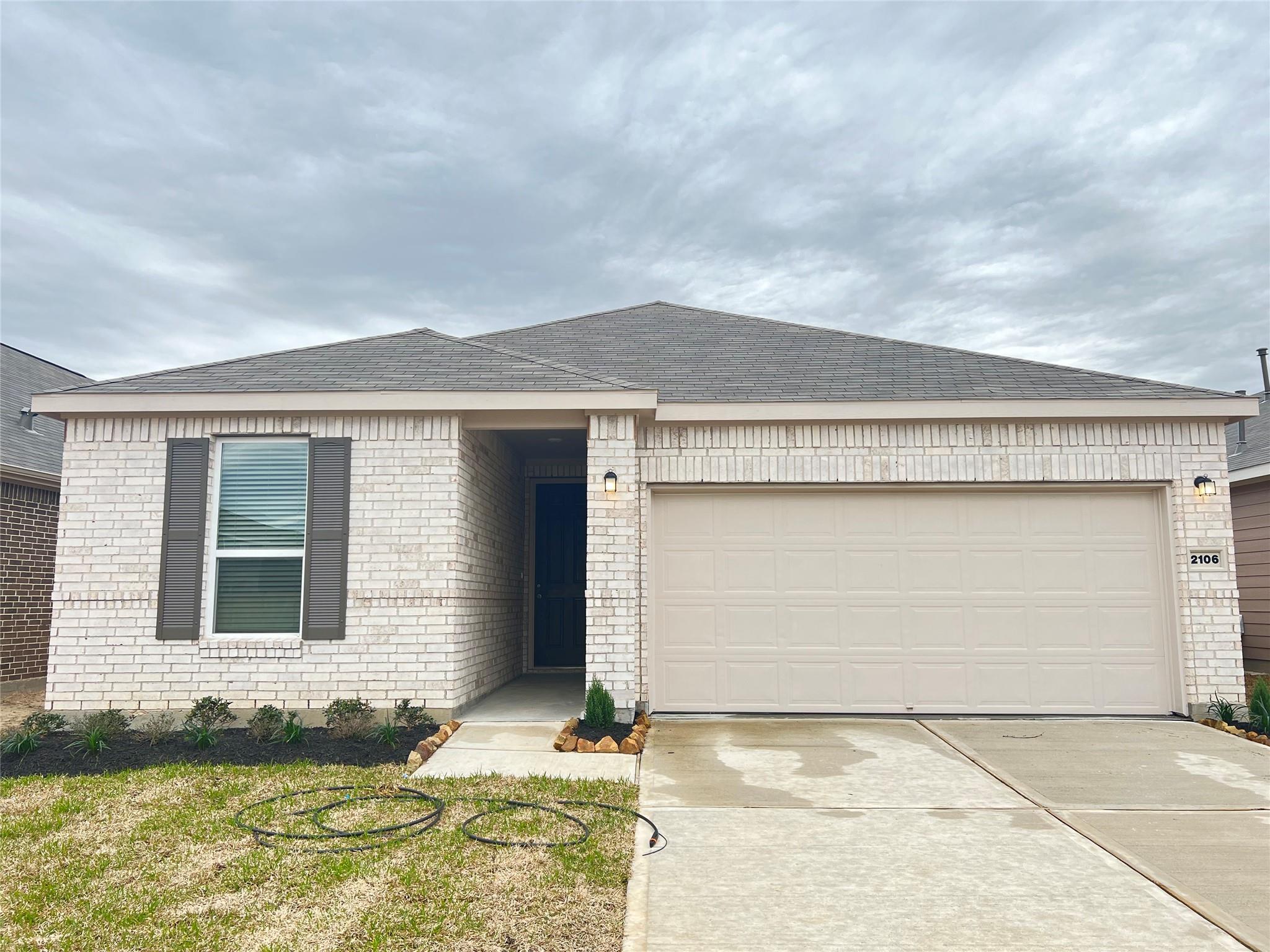 2106 Damasi Ln — photo