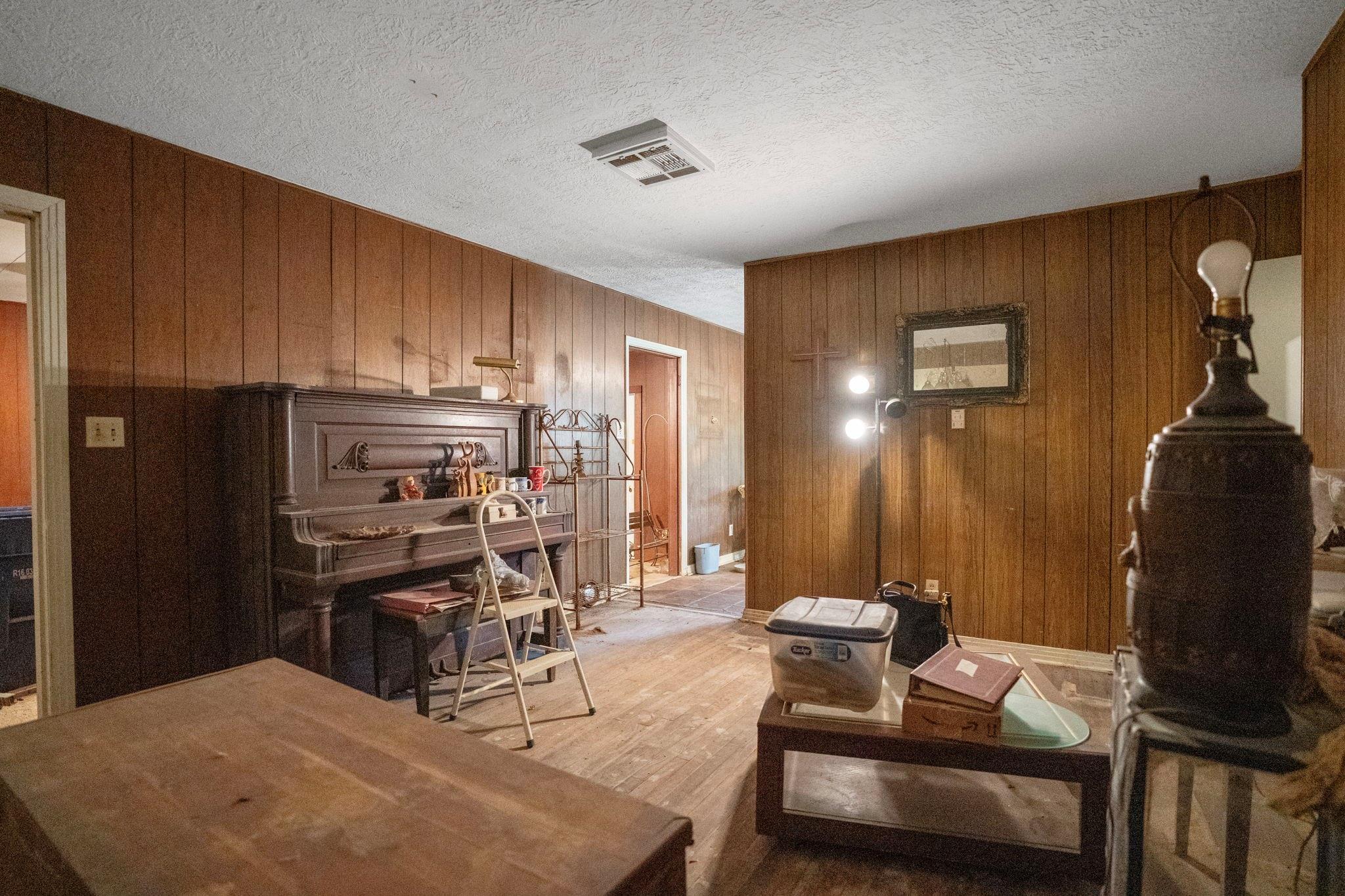 104 Britton Drive, Silsbee, TX 77656 — photo 3