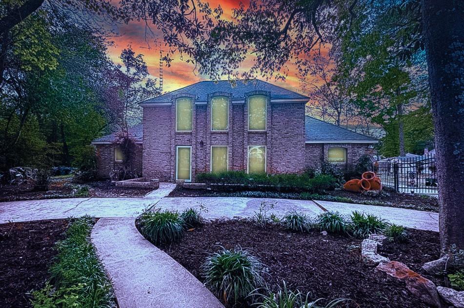 537 Natchez Park — photo