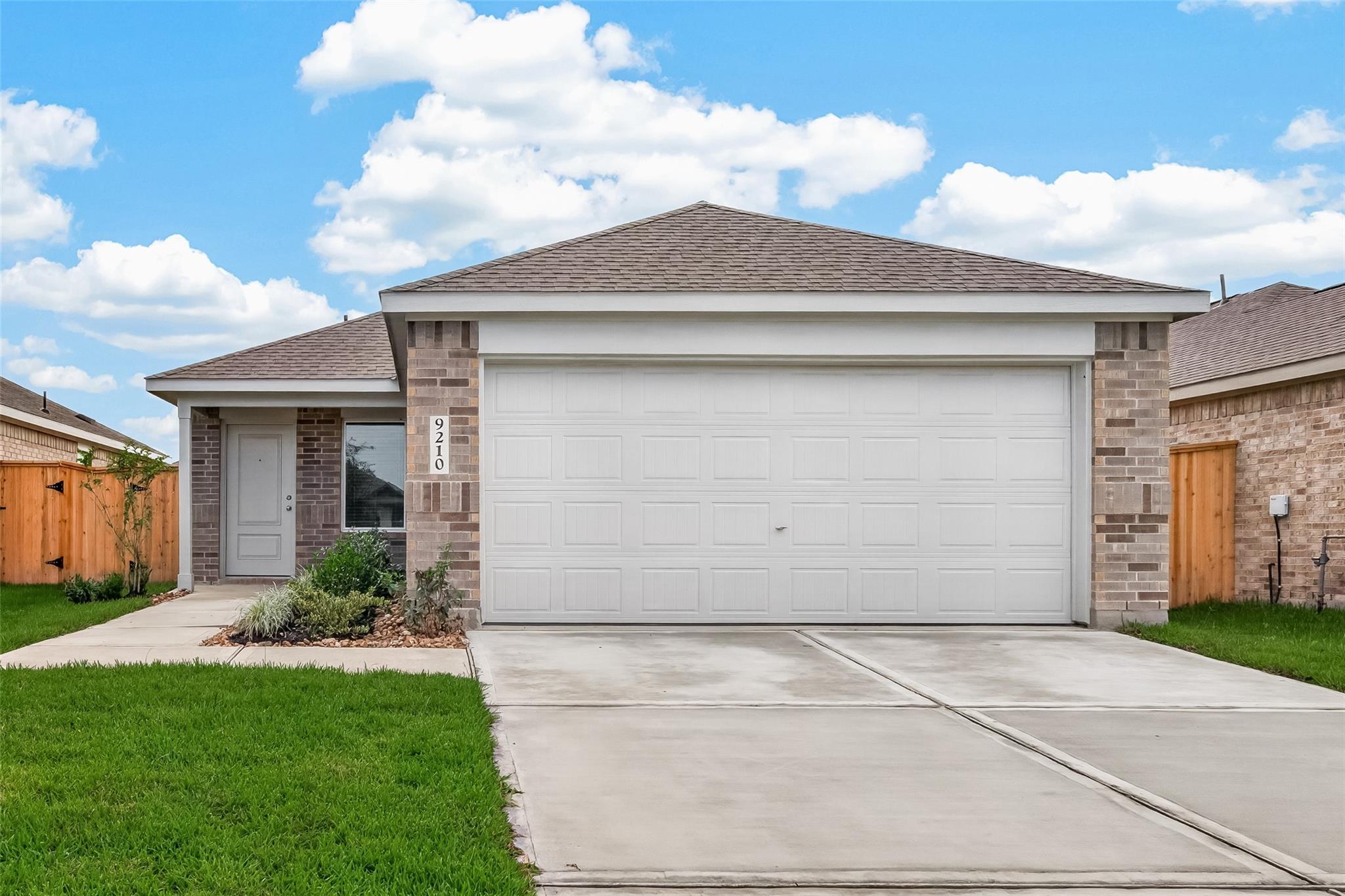 9210 Tern Pines Lane — photo