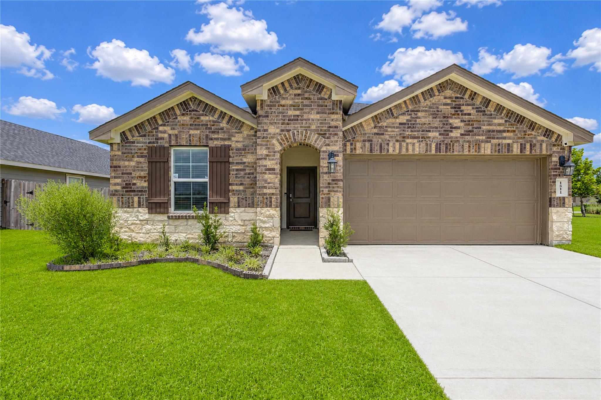 1511 Crete Island Way — photo