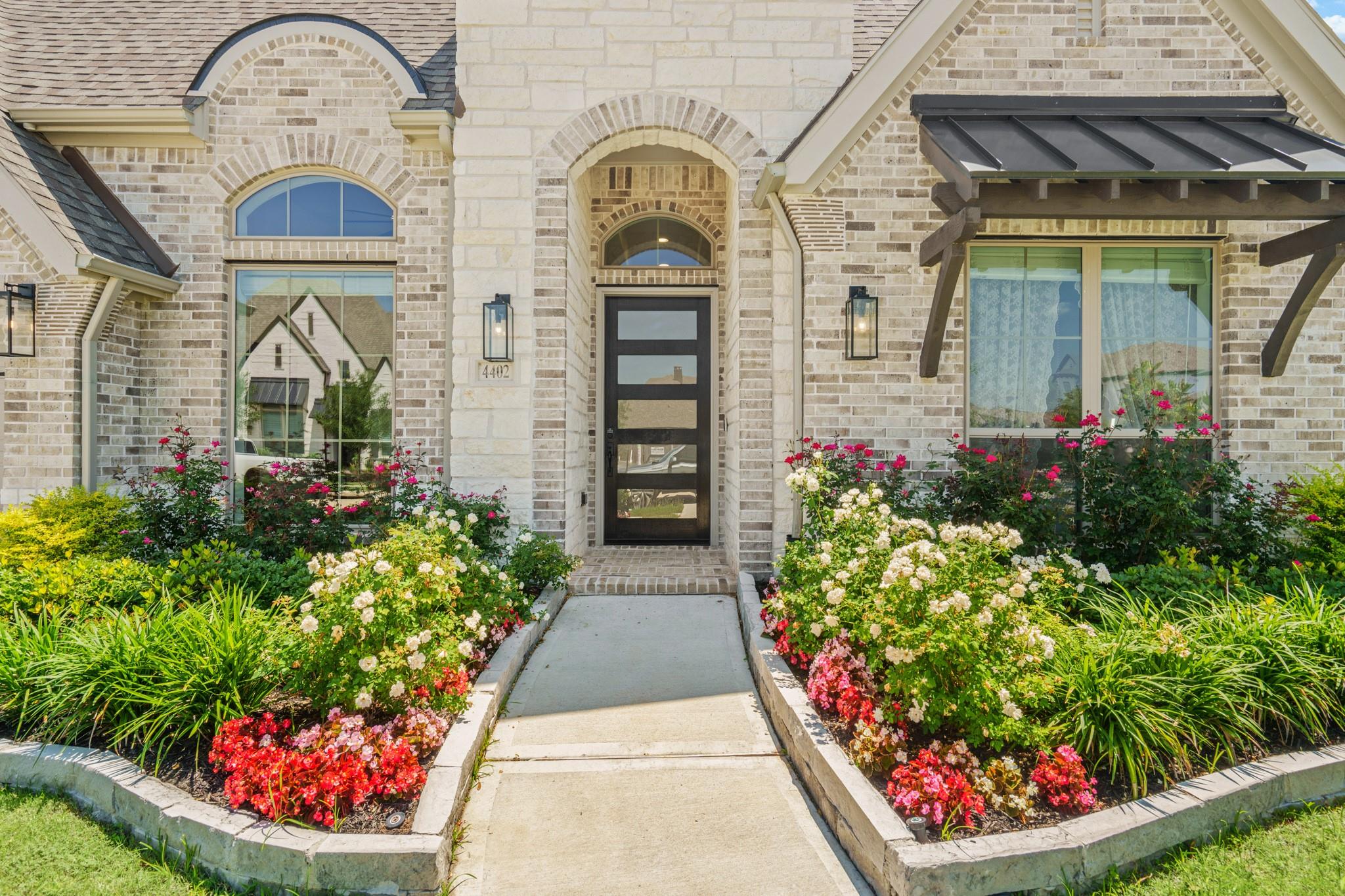 4402 Rain Lily Court — photo