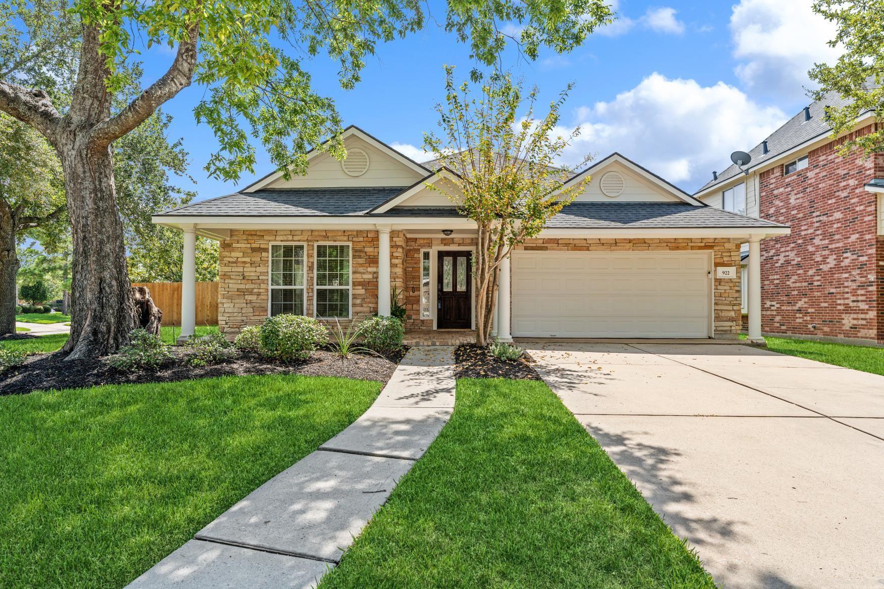 922 Spring Source Place, Spring, TX 77373