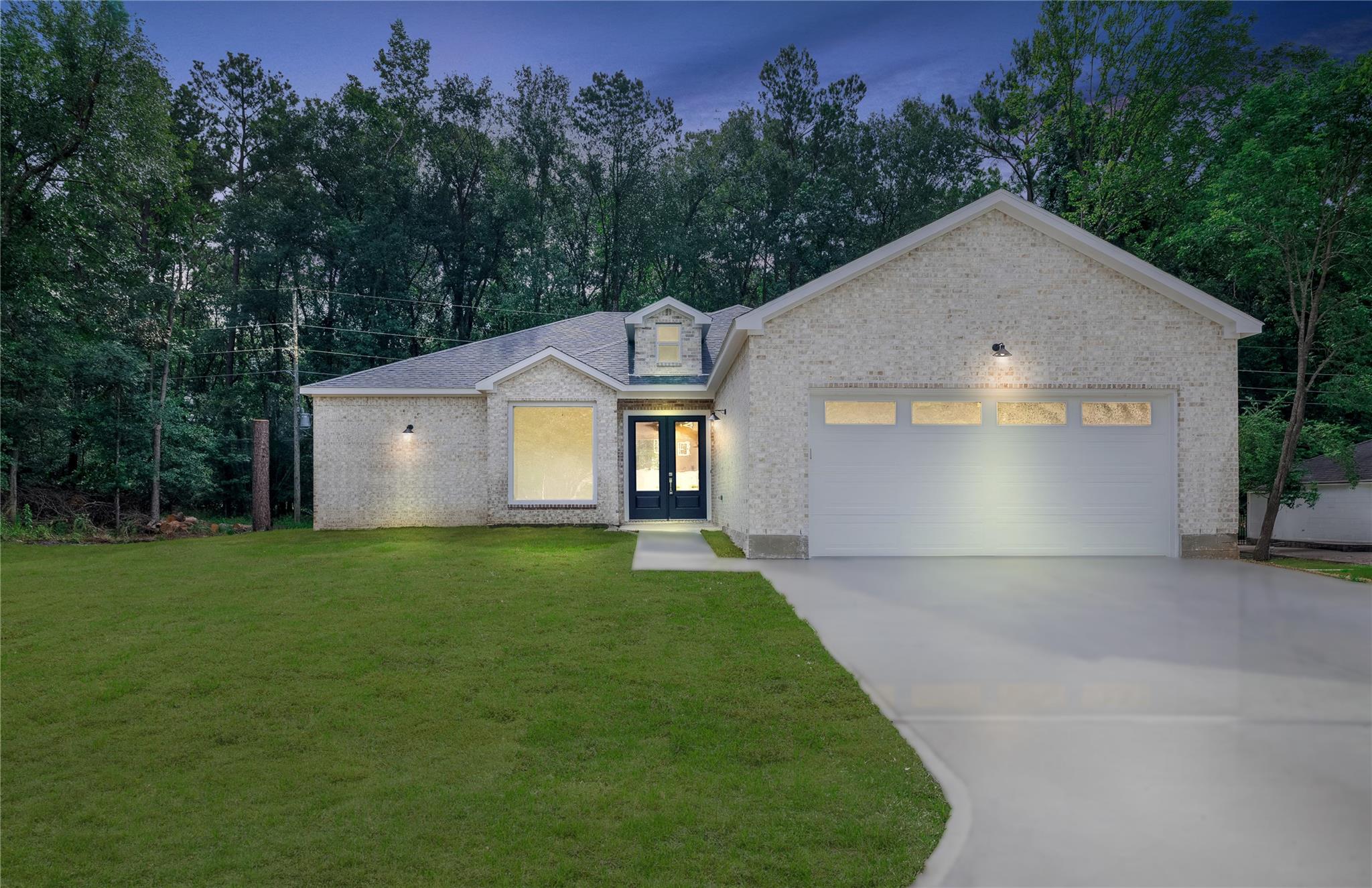 1049 Broadmoor Drive — photo