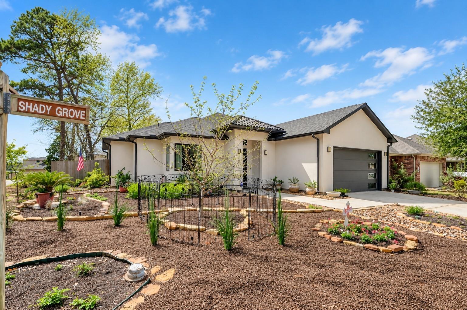 12935 Shady Grove Lane — photo