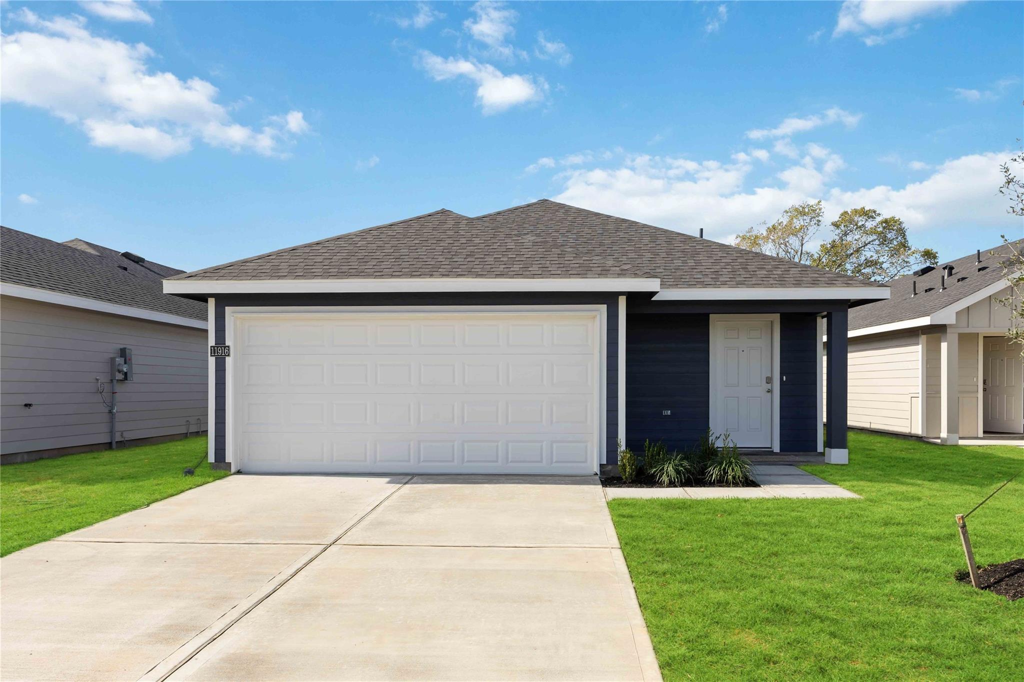 6231 Weezy Willow Lane — photo