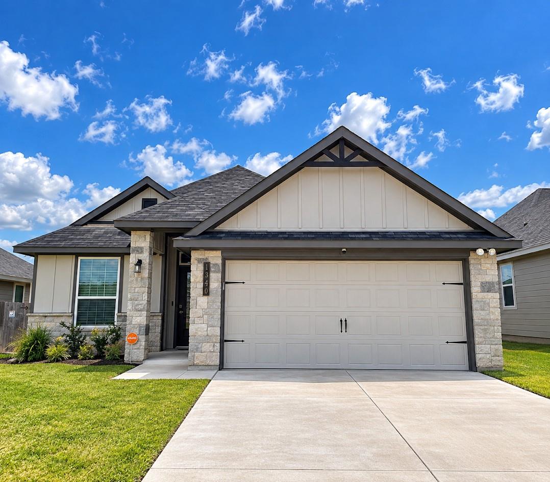 1340 Kingsgate Drive — photo