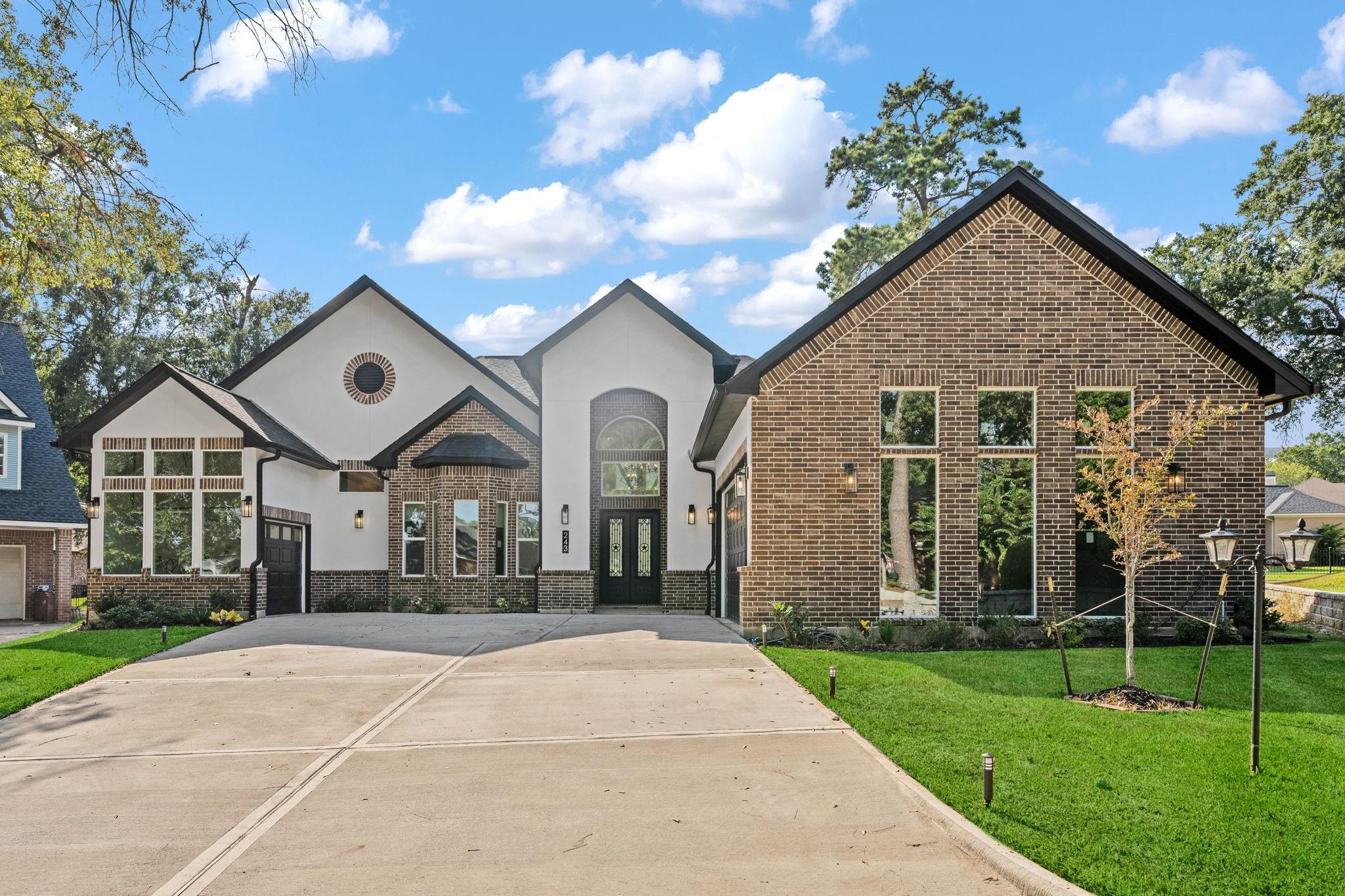 243 Teewood Court — photo
