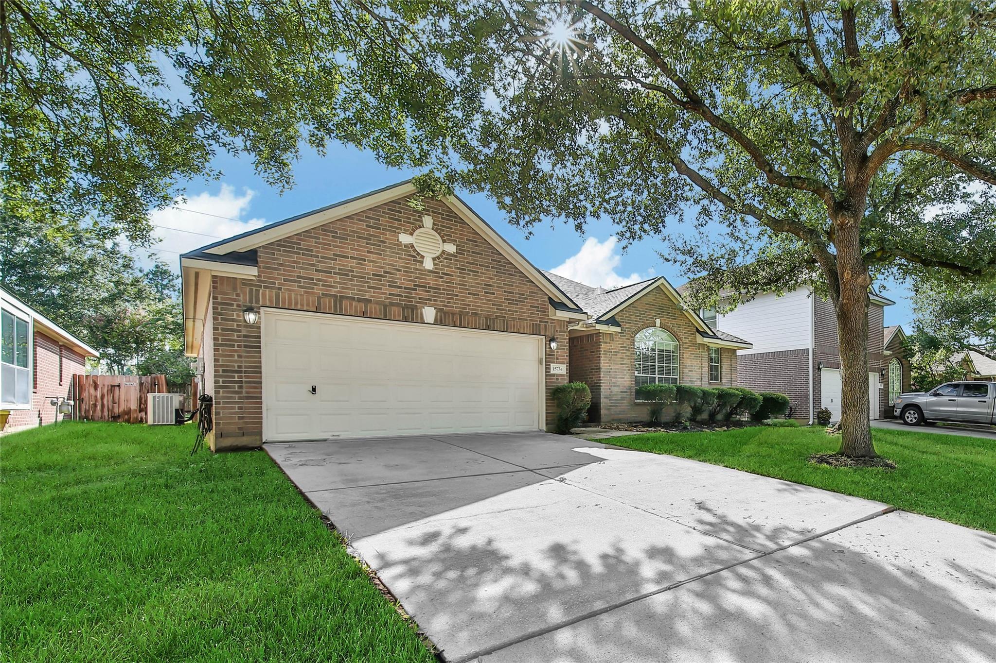 15734 Bending Birch Drive — photo