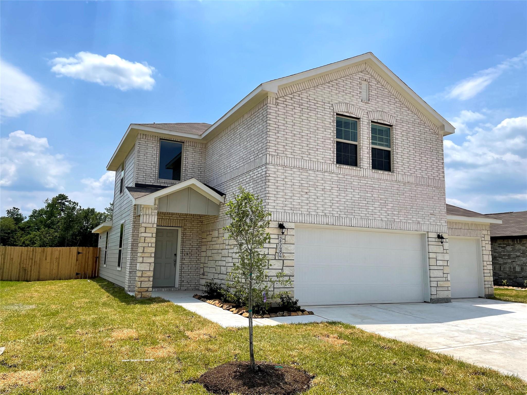 25484 Northpark Lake Drive — photo