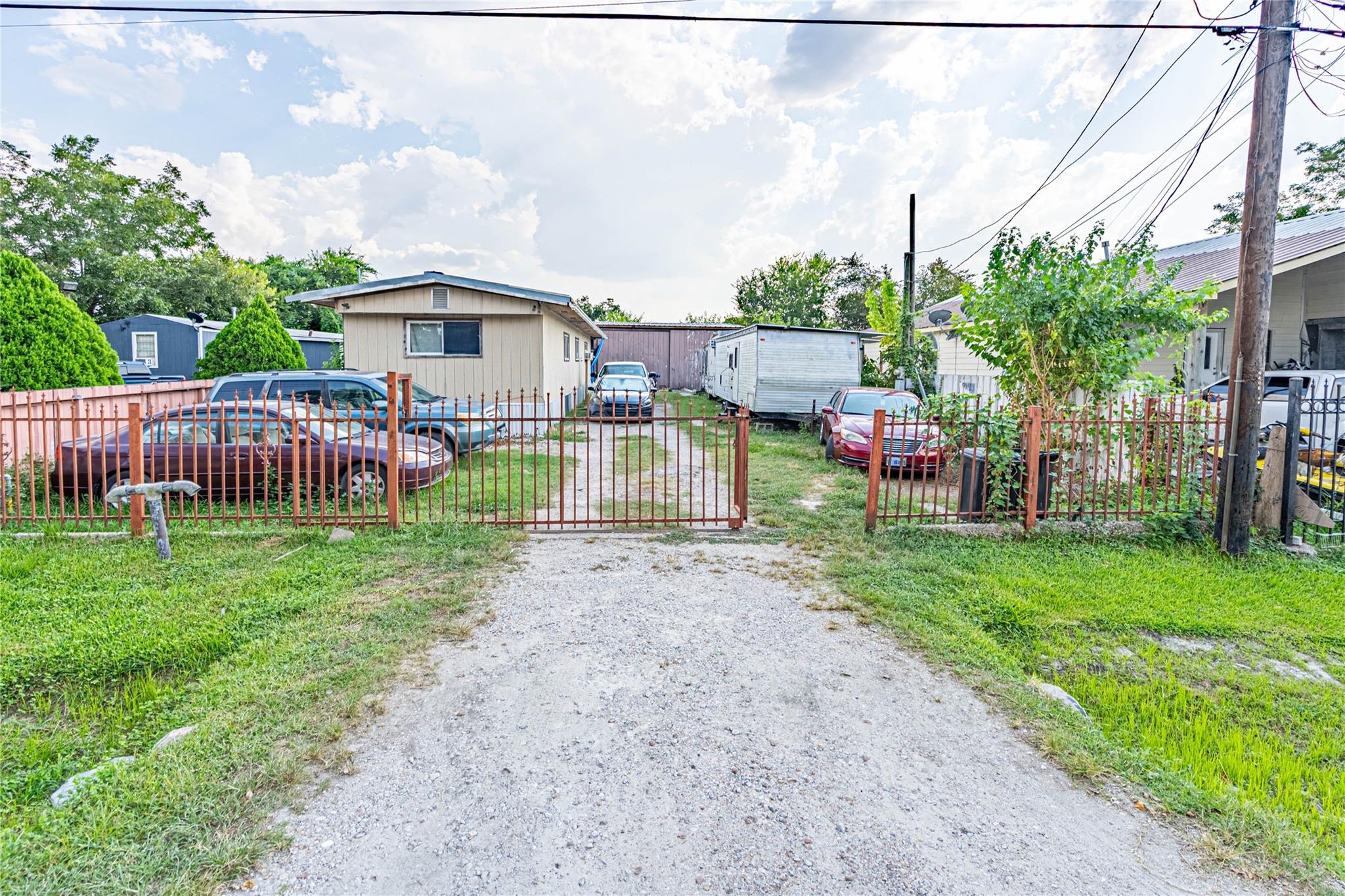 4410 Shelton Road — photo