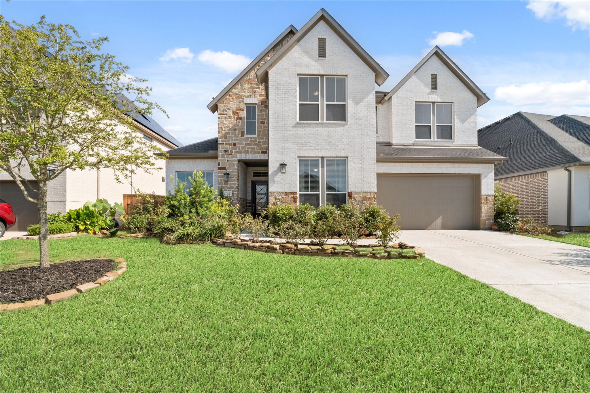 32018 Crested Knoll Court — photo