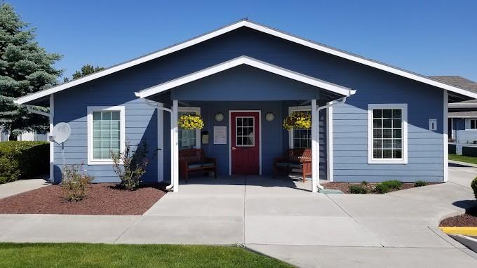 310 Klickitat Street — photo