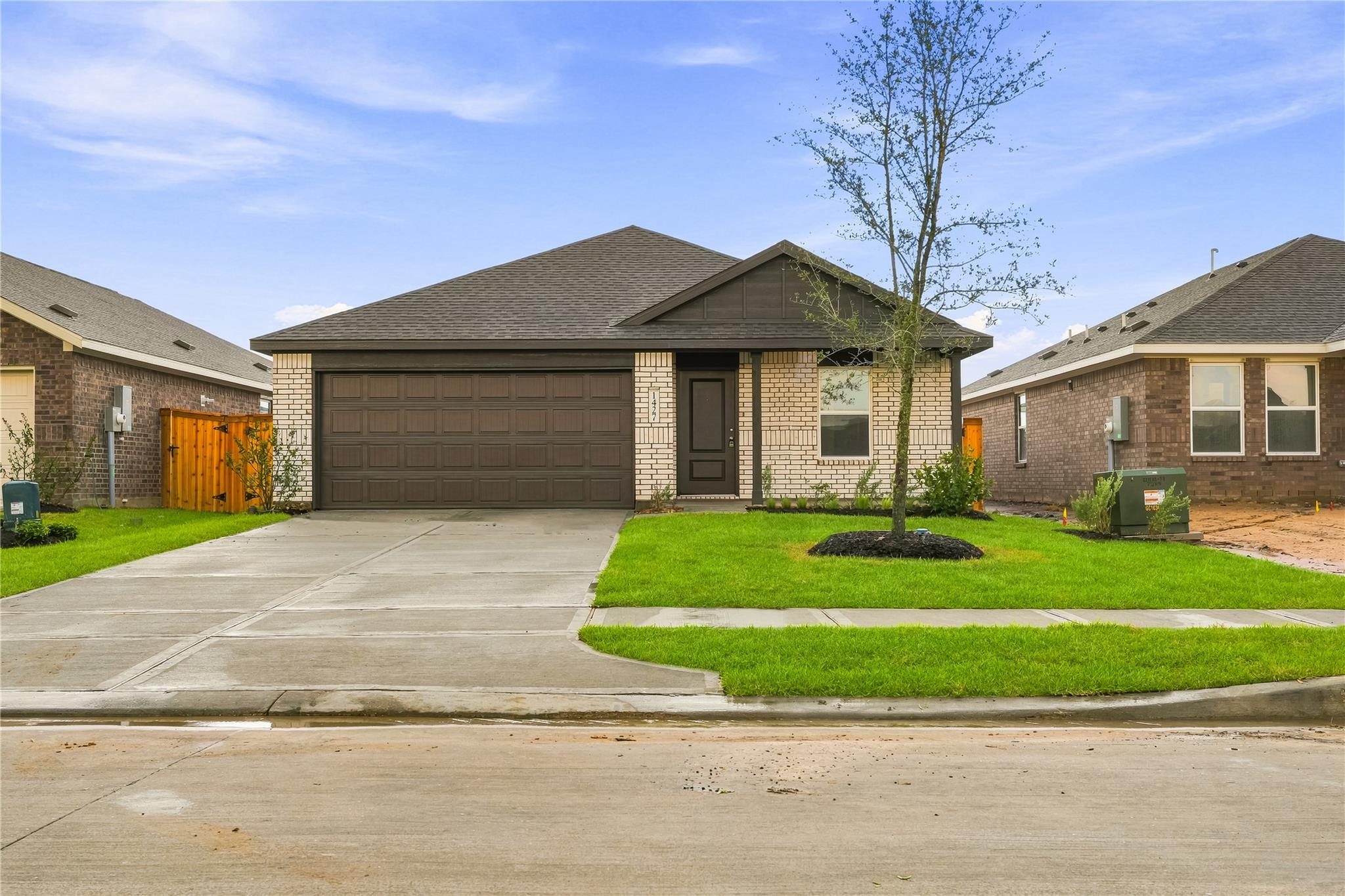 1427 Parks Edge Lane — photo