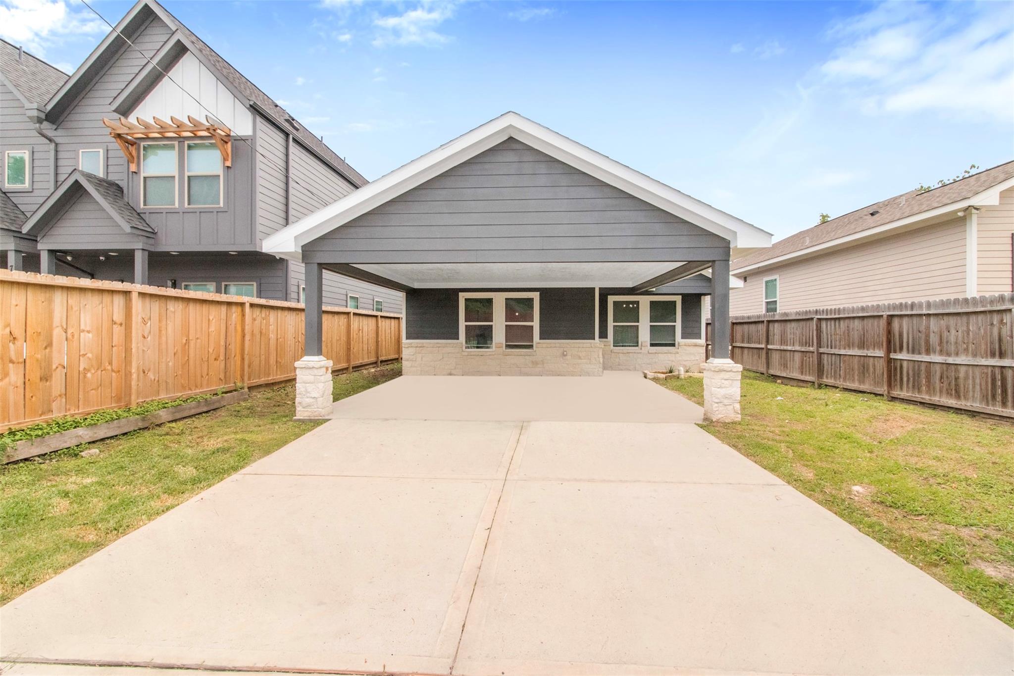 7929 Ritz Street, Houston, TX 77028
