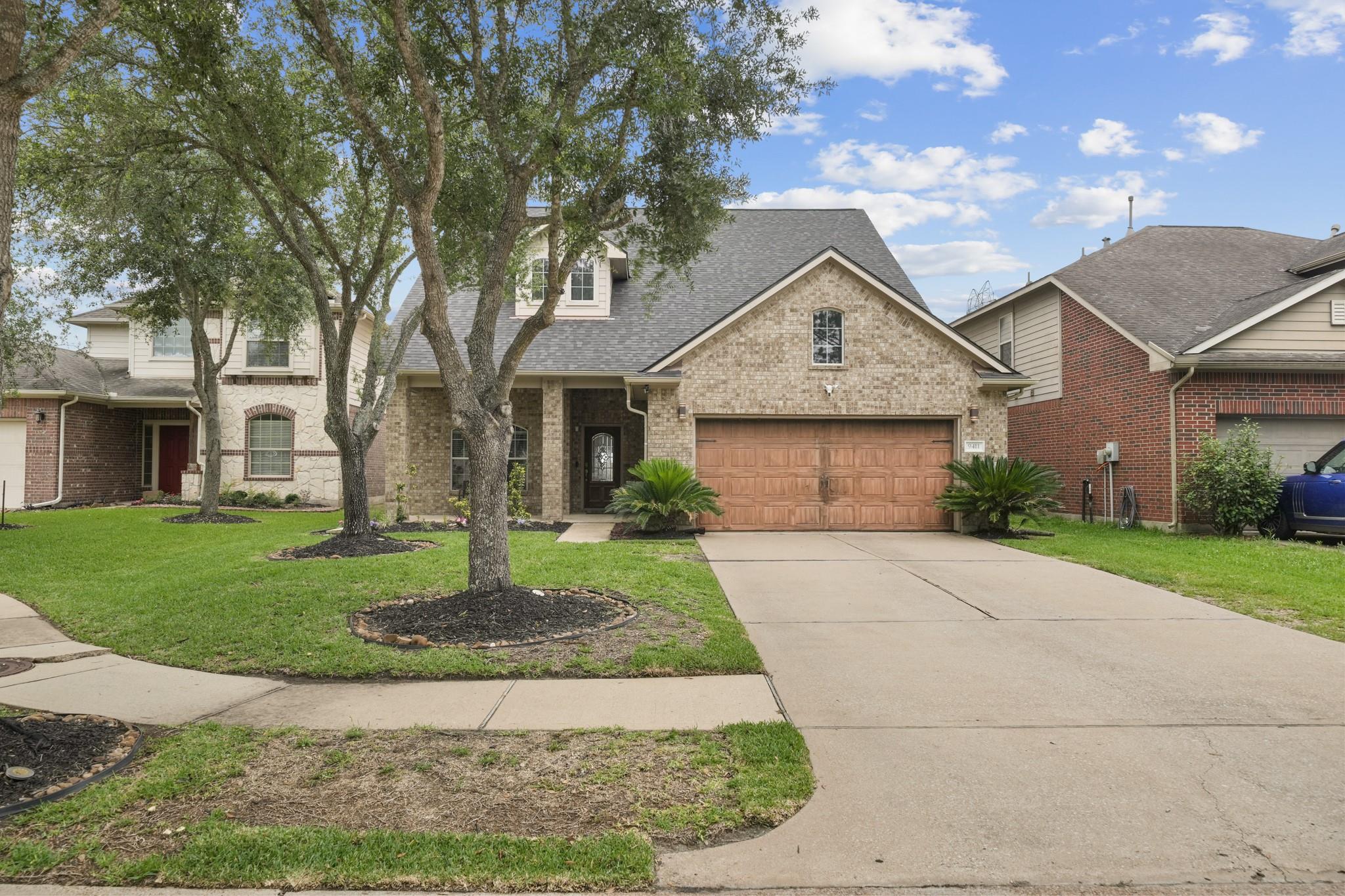 9411 Silver Ridge Drive, Rosharon, TX 77583