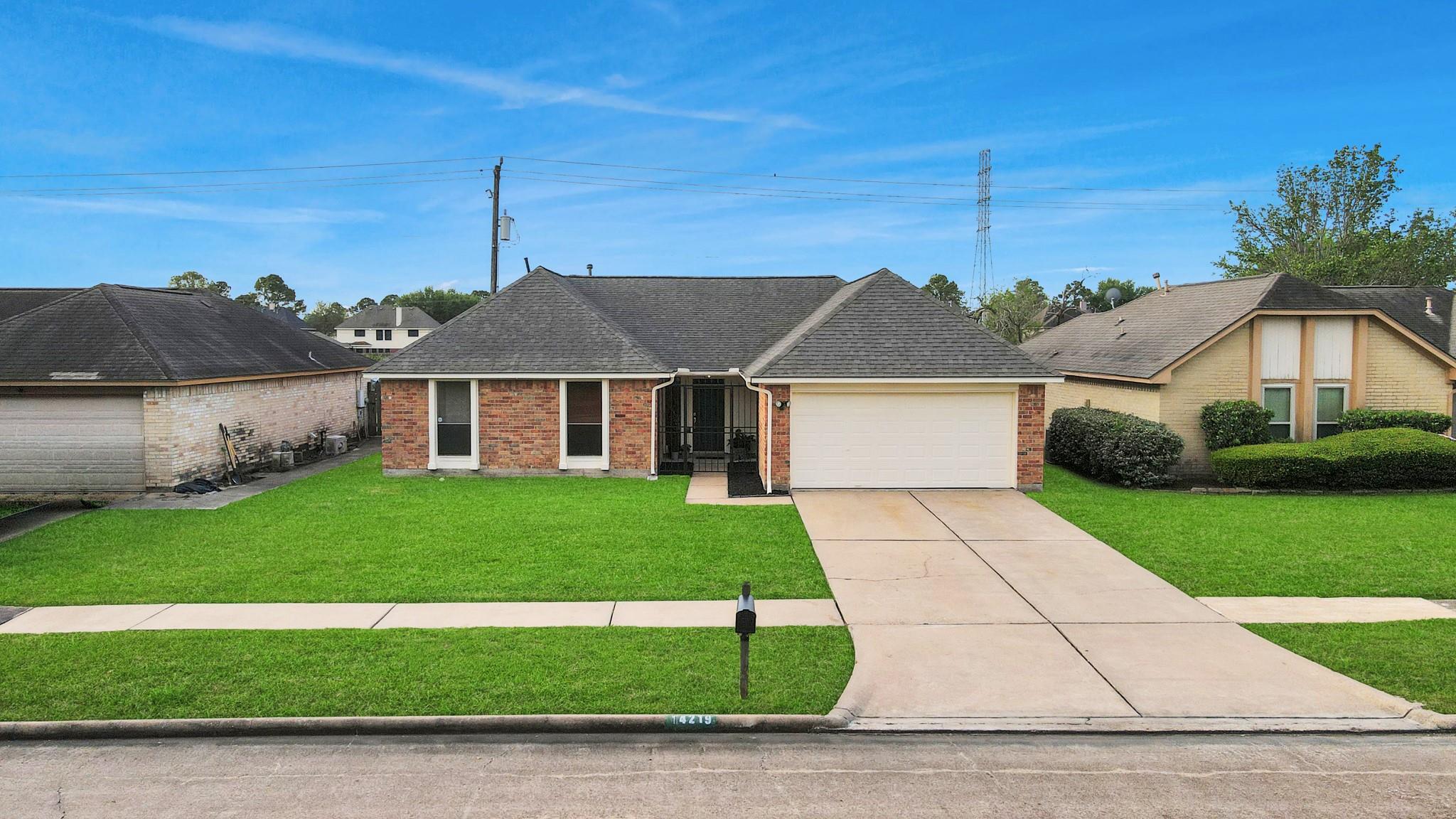 14219 Swanfield Dr — photo