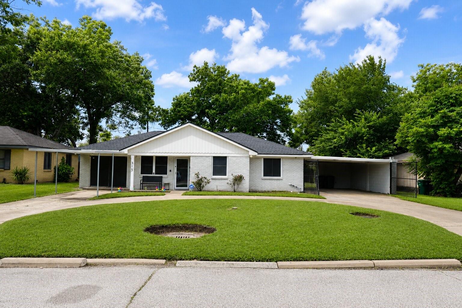 315 E Janisch Road — photo