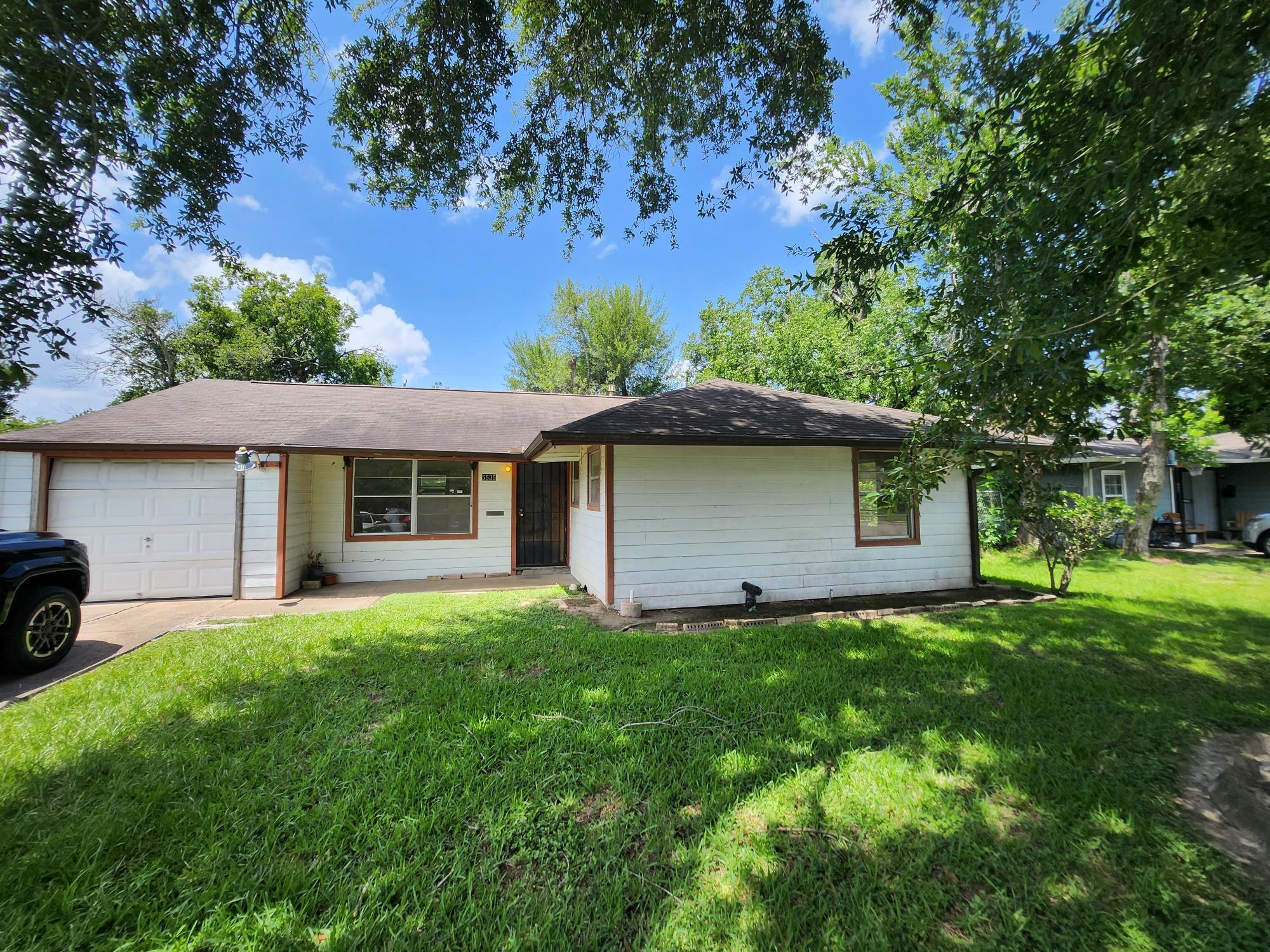5535 Flamingo Drive — photo