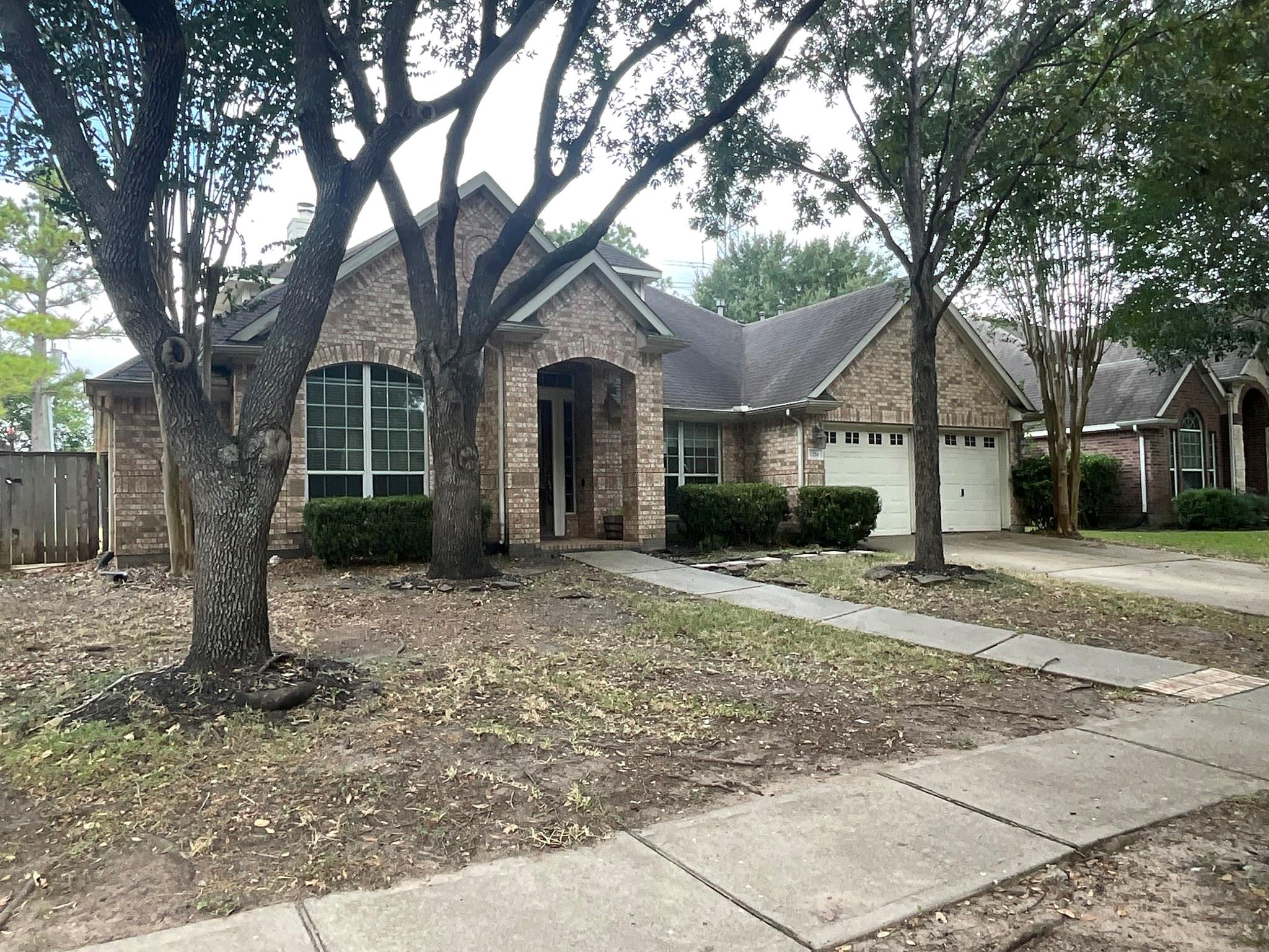 1214 Longdraw Drive — photo