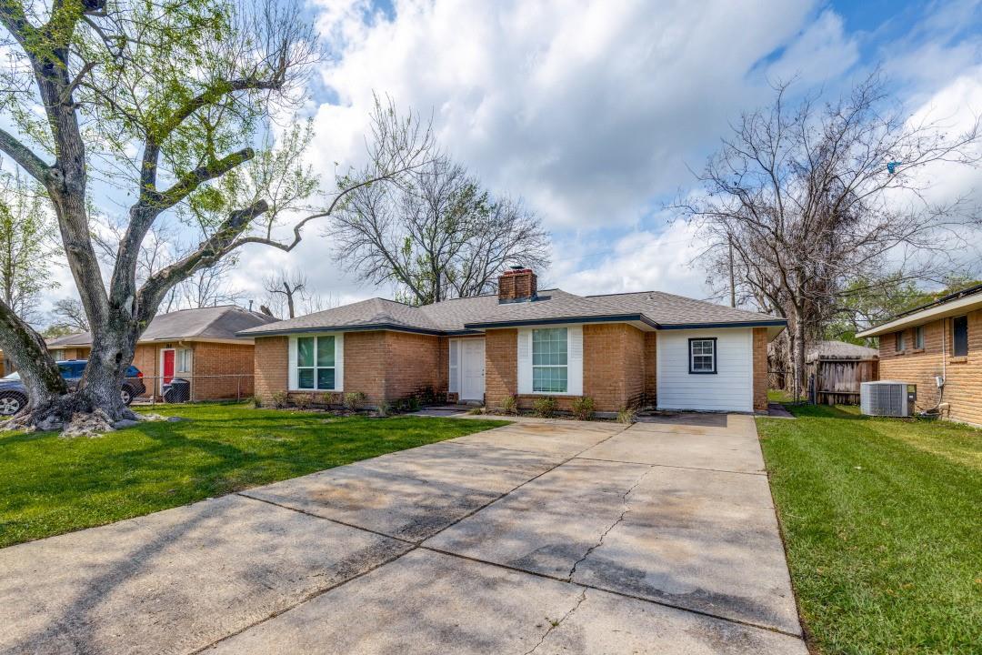 803 Knob Hollow Street — photo