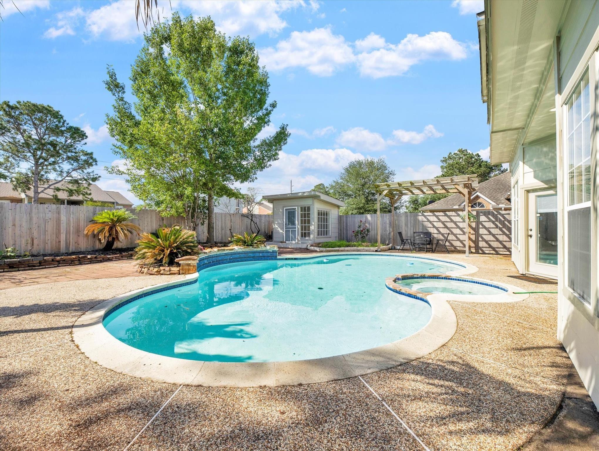 7042 River Garden Drive — photo