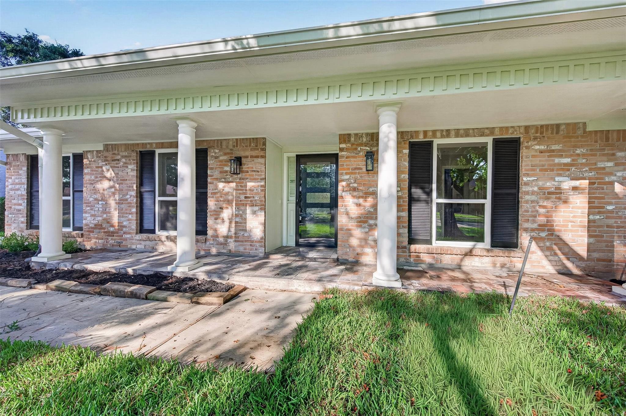 1722 Shannon Valley Drive — photo