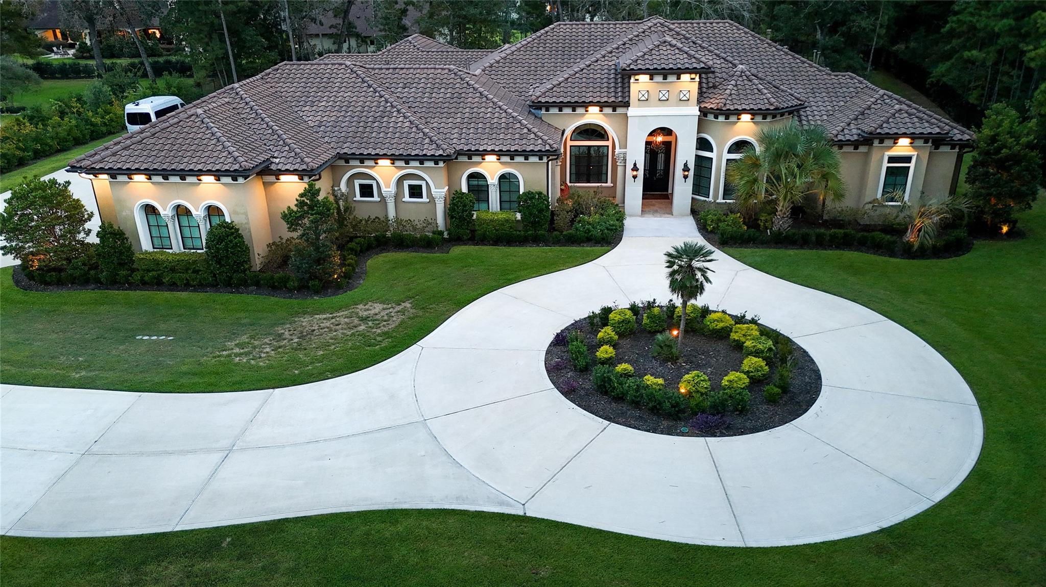6310 N Lazy Meadow Way — photo