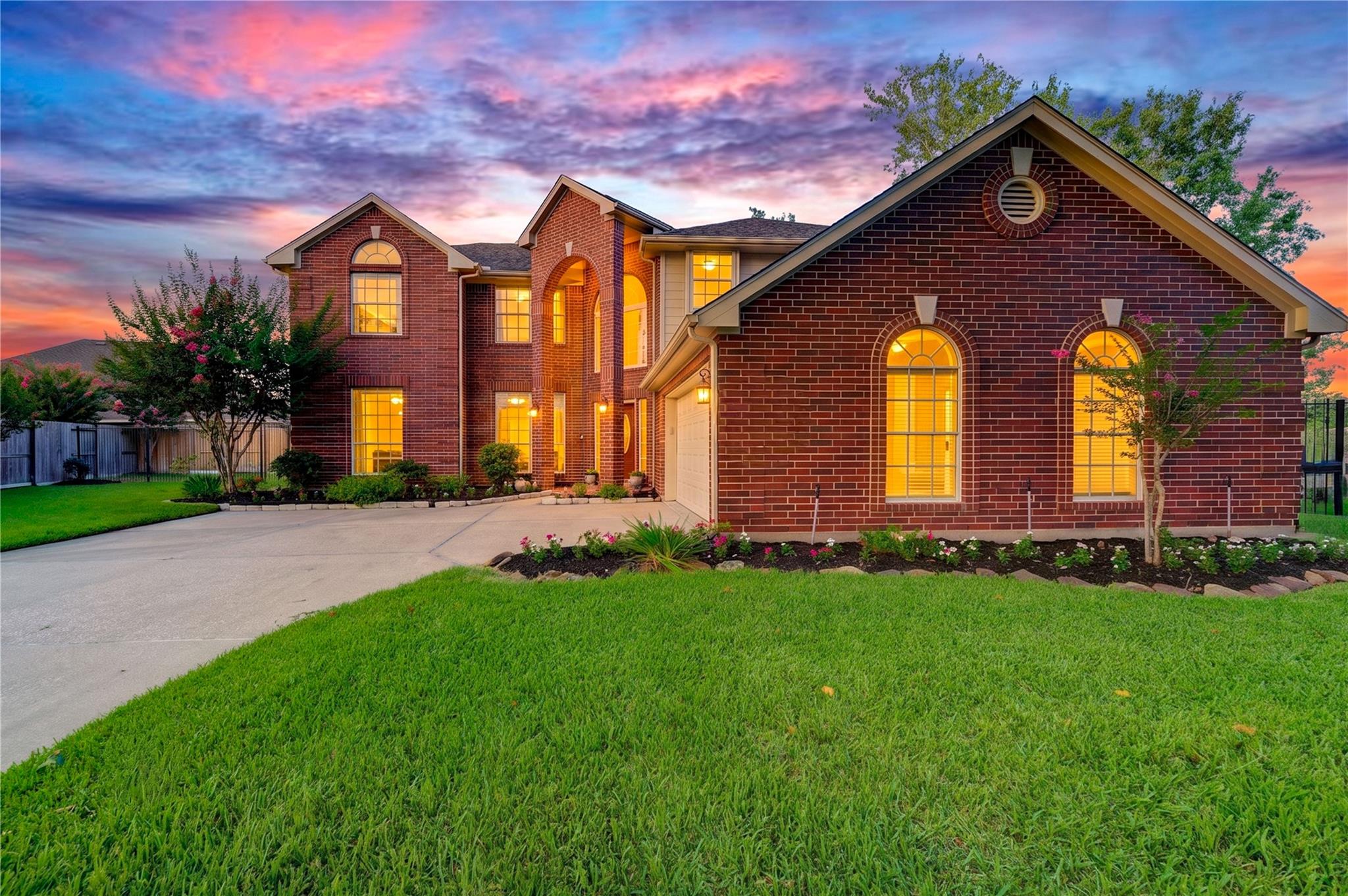 3211 Hickory Grove Lane — photo