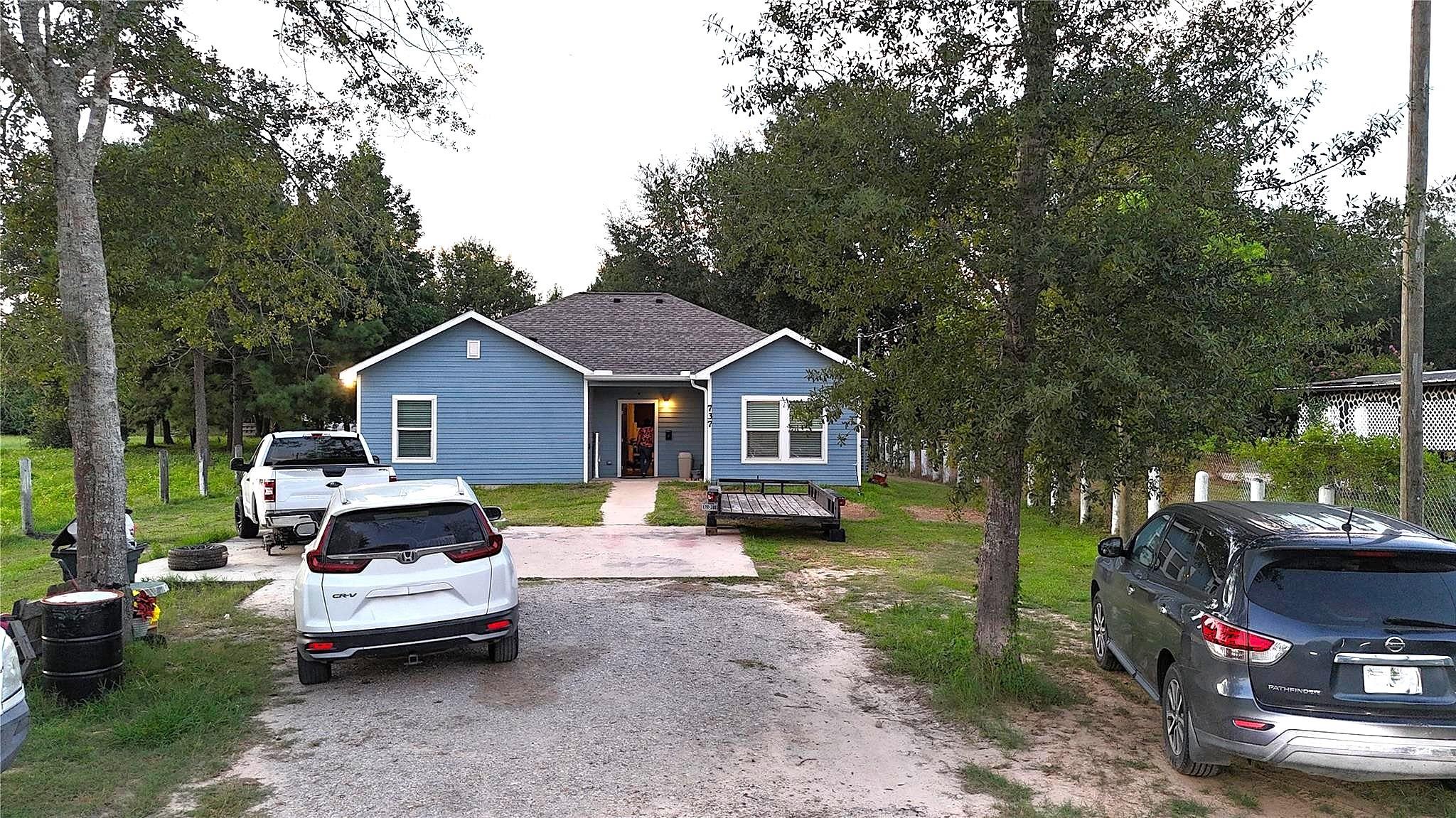 737 County Road 3406 — photo