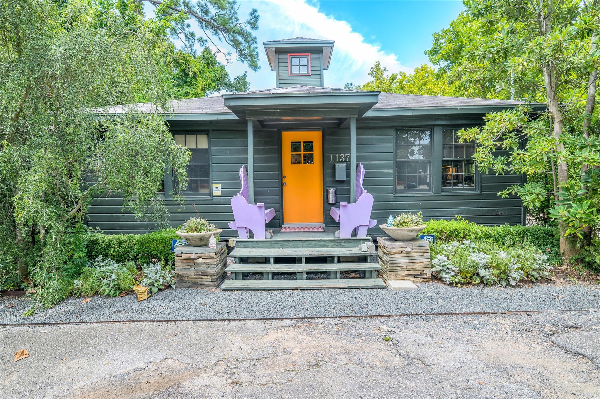 1137 W 26th Street — photo