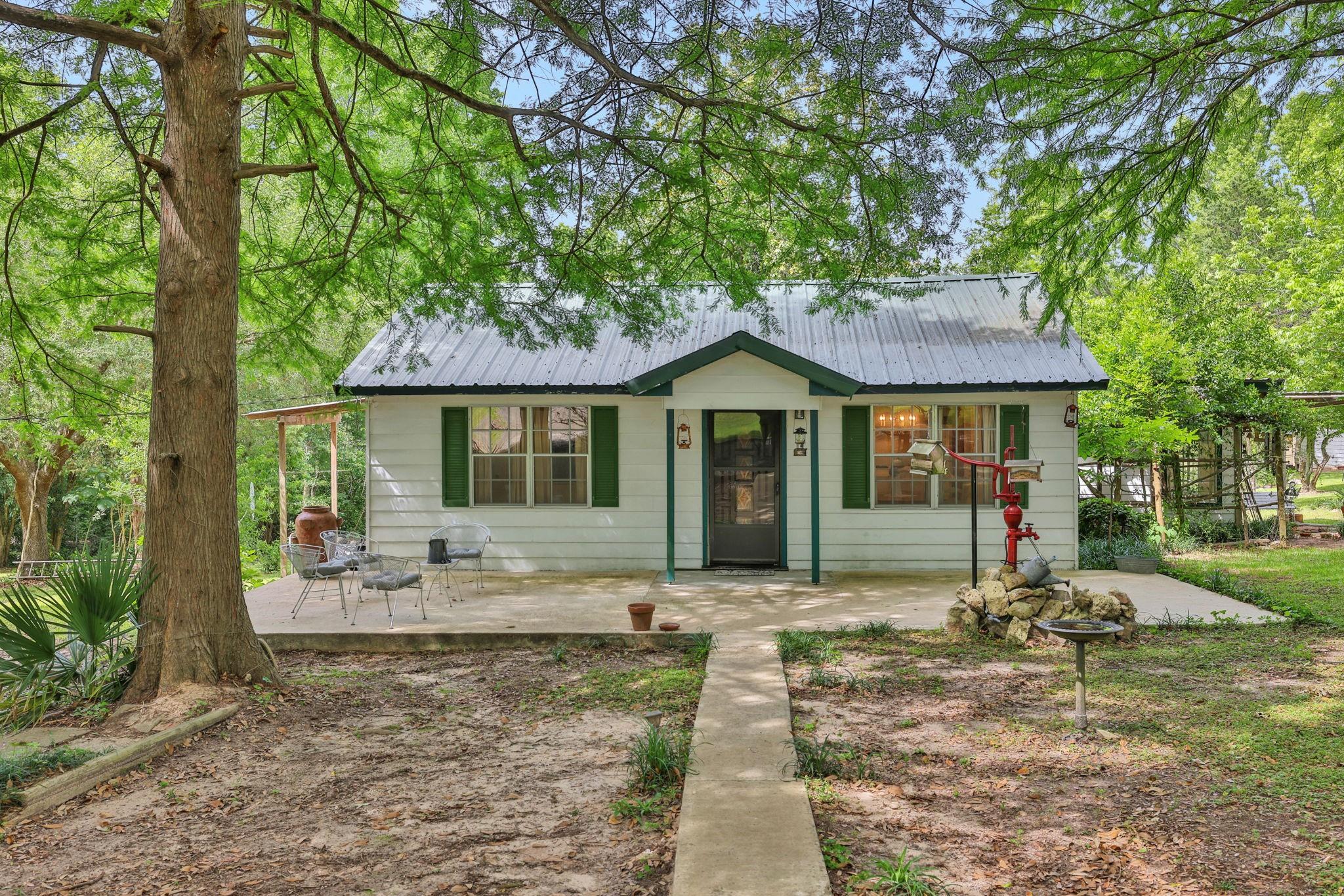 211 FM 224 Road — photo