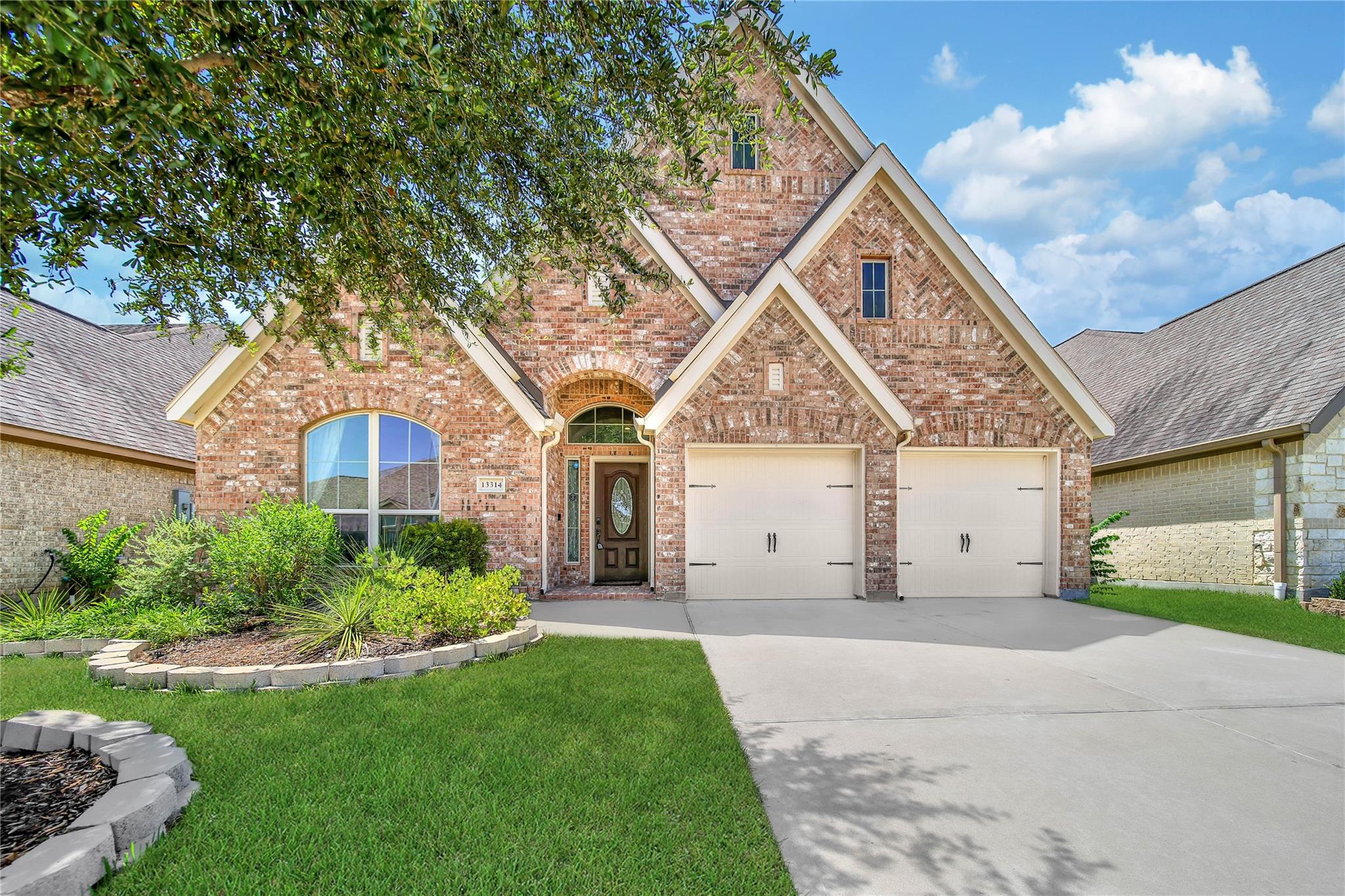 13314 Lazy River Lane — photo