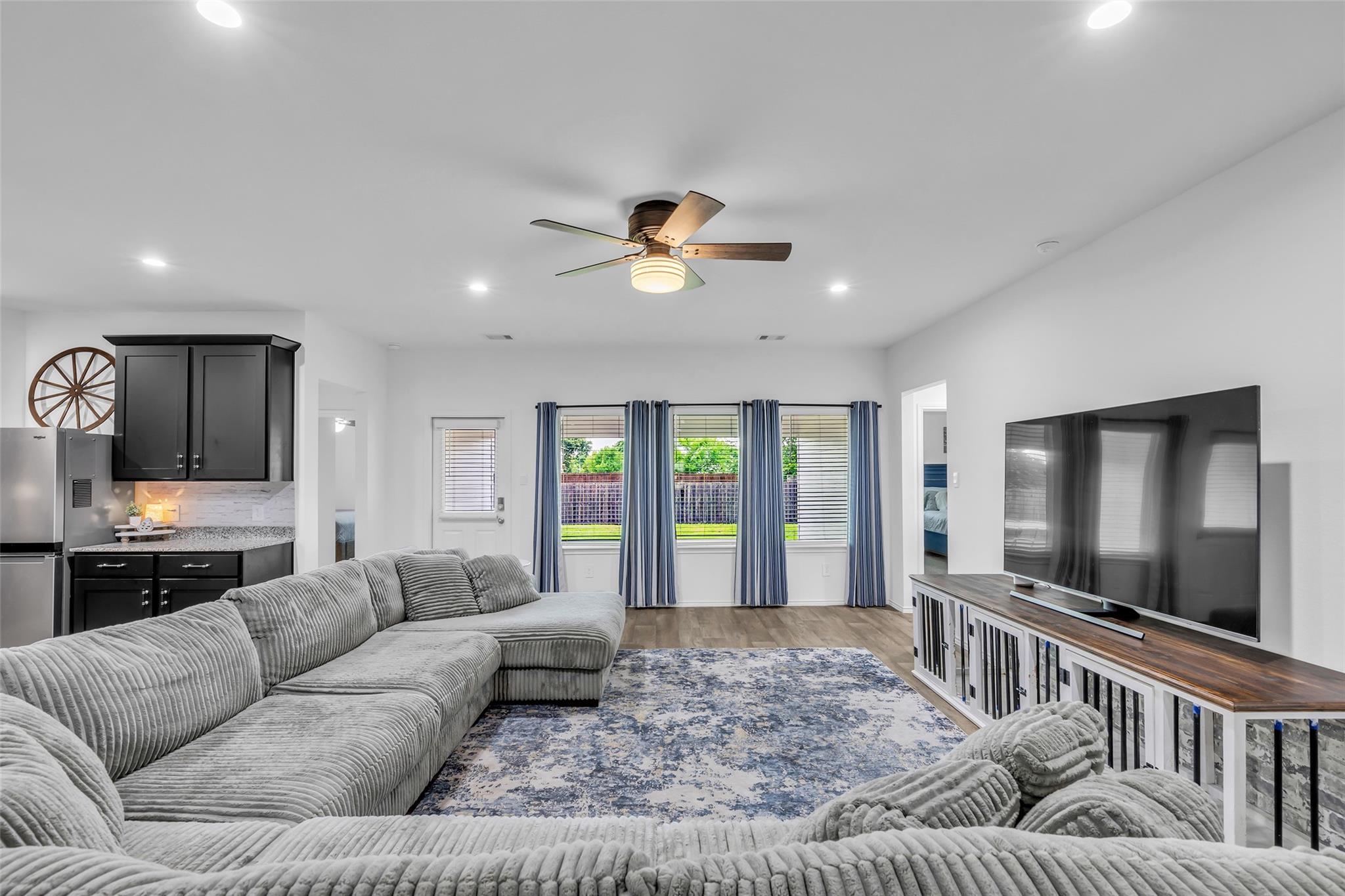 3906 Windstone Glen Way — photo