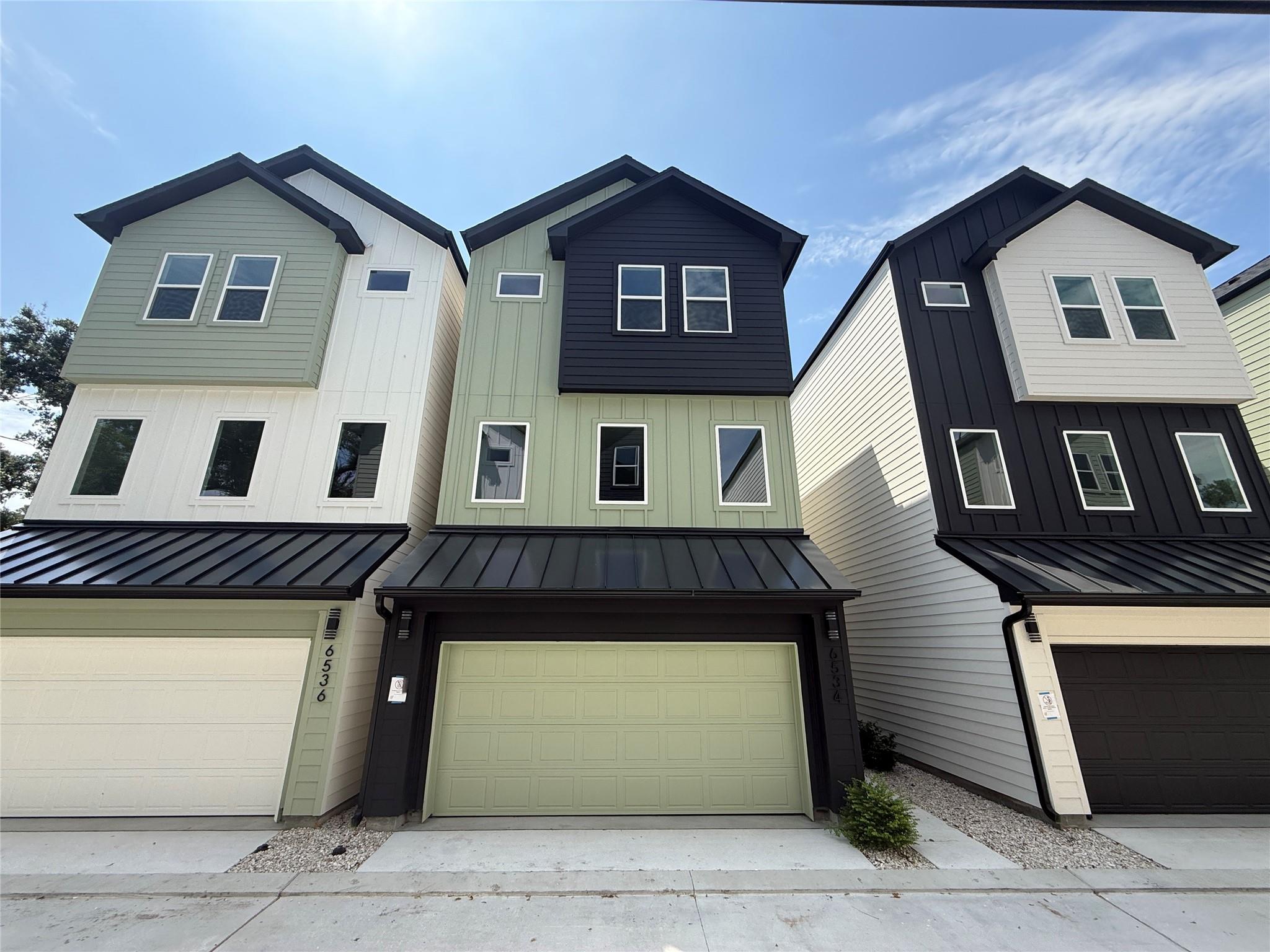 6534 Goldspier Street — photo