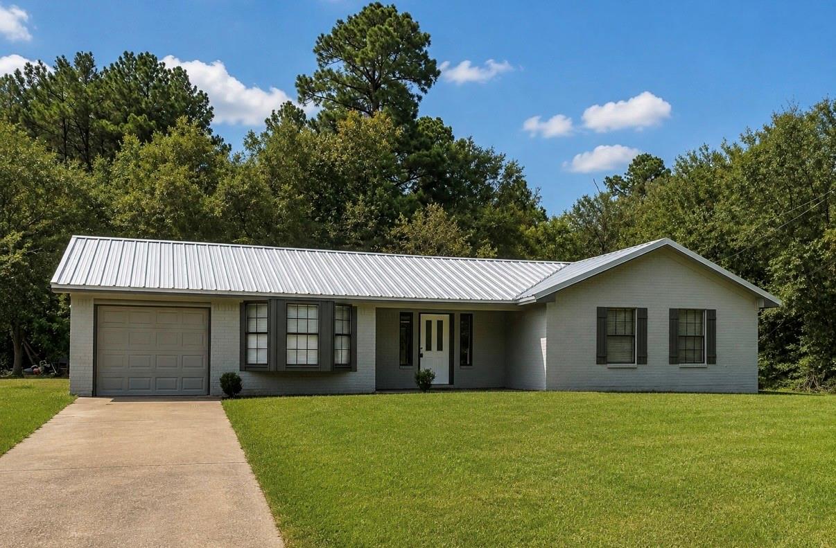 703 Sterling Court — photo