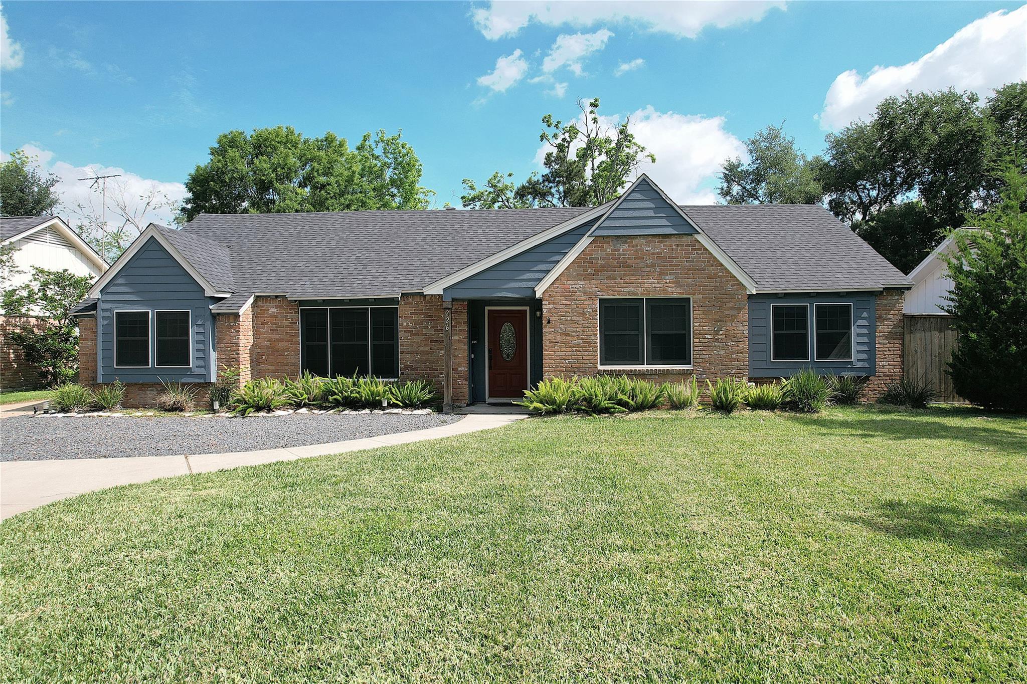226 Driftwood Drive — photo
