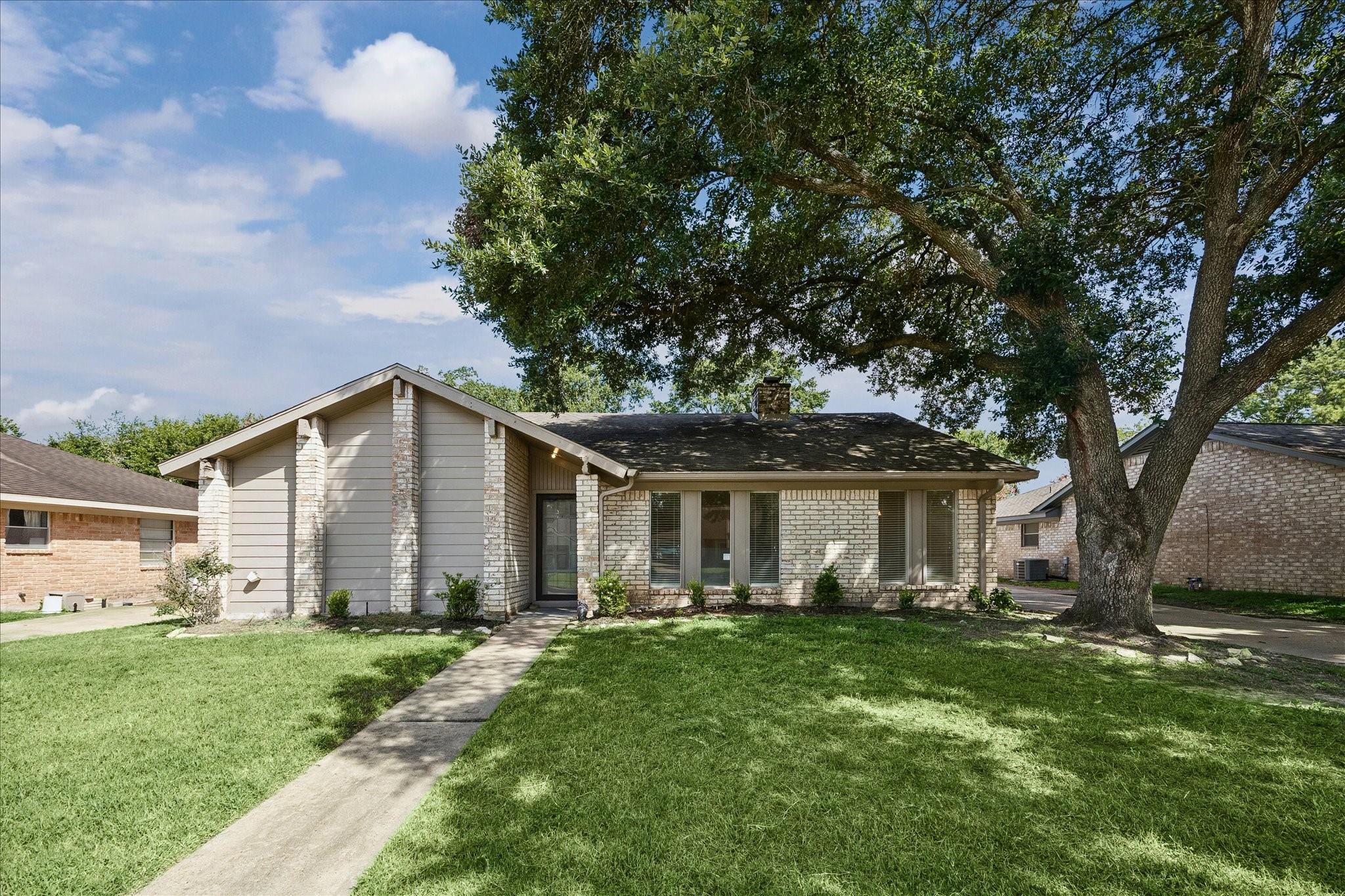 21314 Park Villa Drive — photo